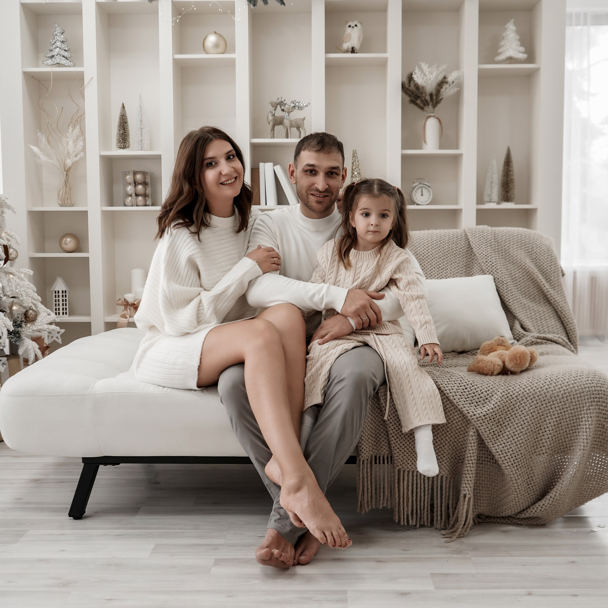 Семейный фотограф в&nbsp;Батайске и&nbsp;Ростове-на-Дону. Новогодняя фотосессия в&nbsp;студии Белый кролик