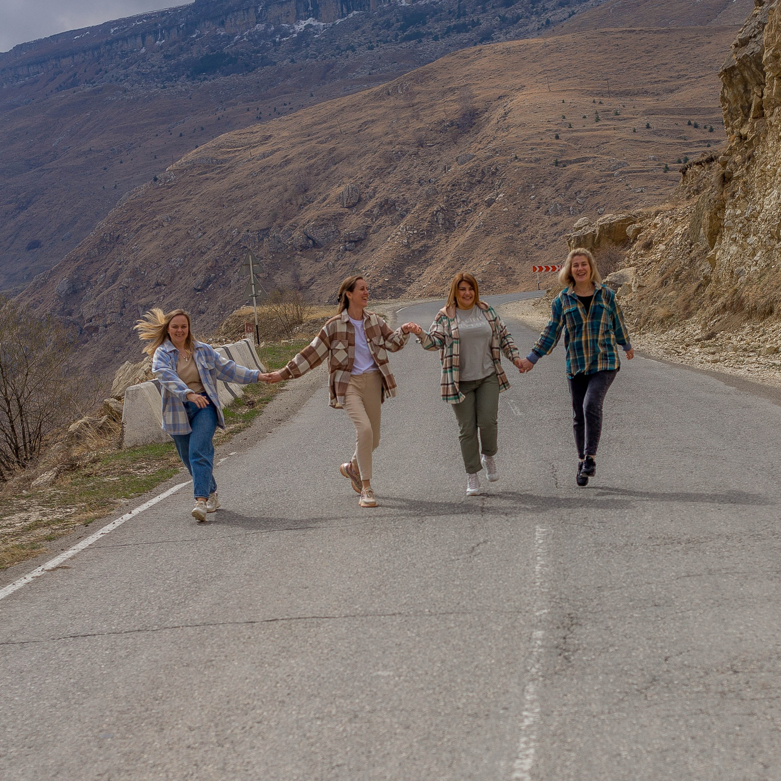 Женский тур в Грузию 8–11 мая 2026. Женский фотограф в Москве Екатерина Борисова Туры для женщин