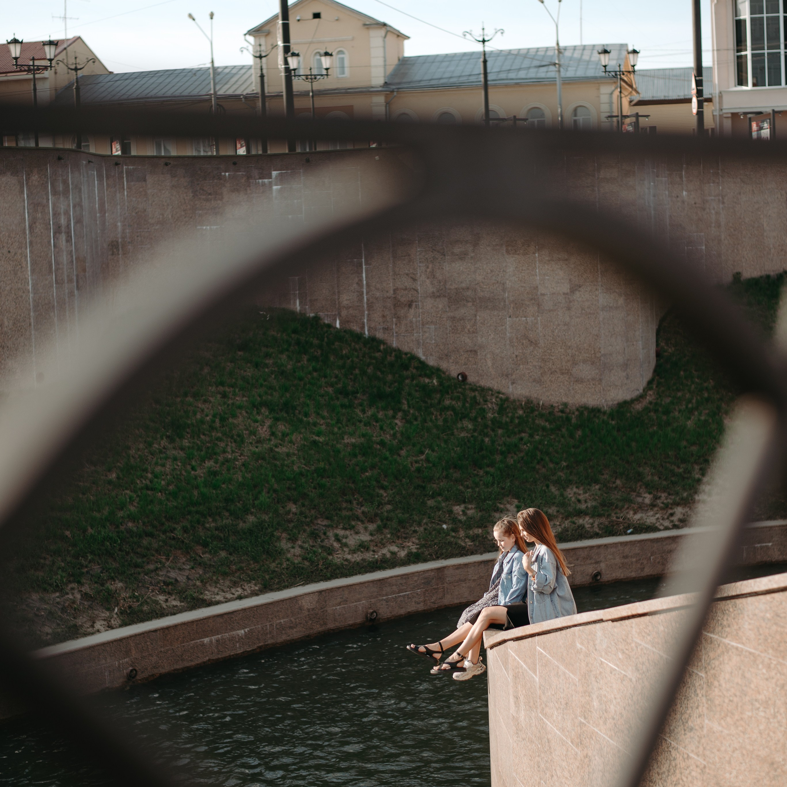 Ира и Малика