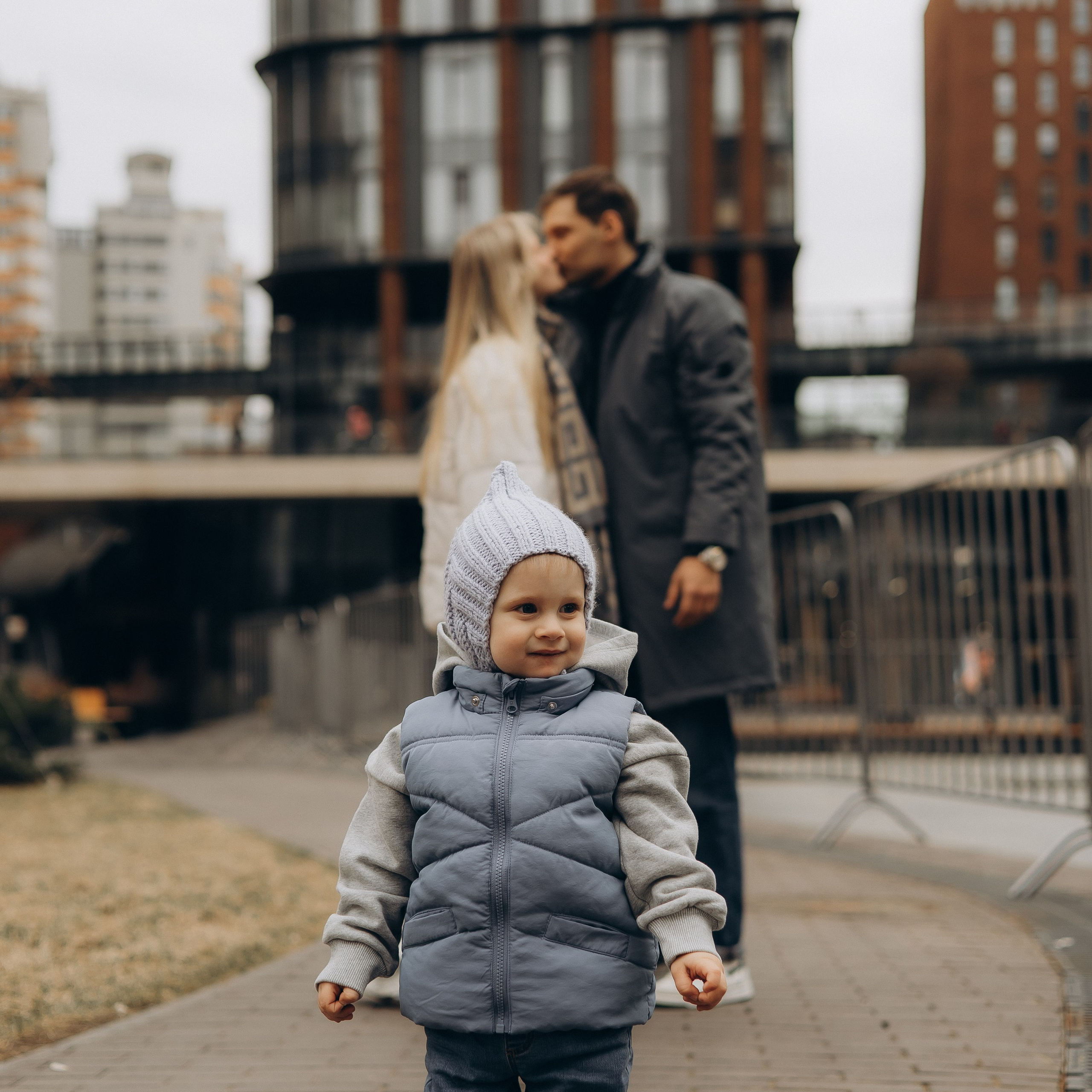 Семейная прогулка