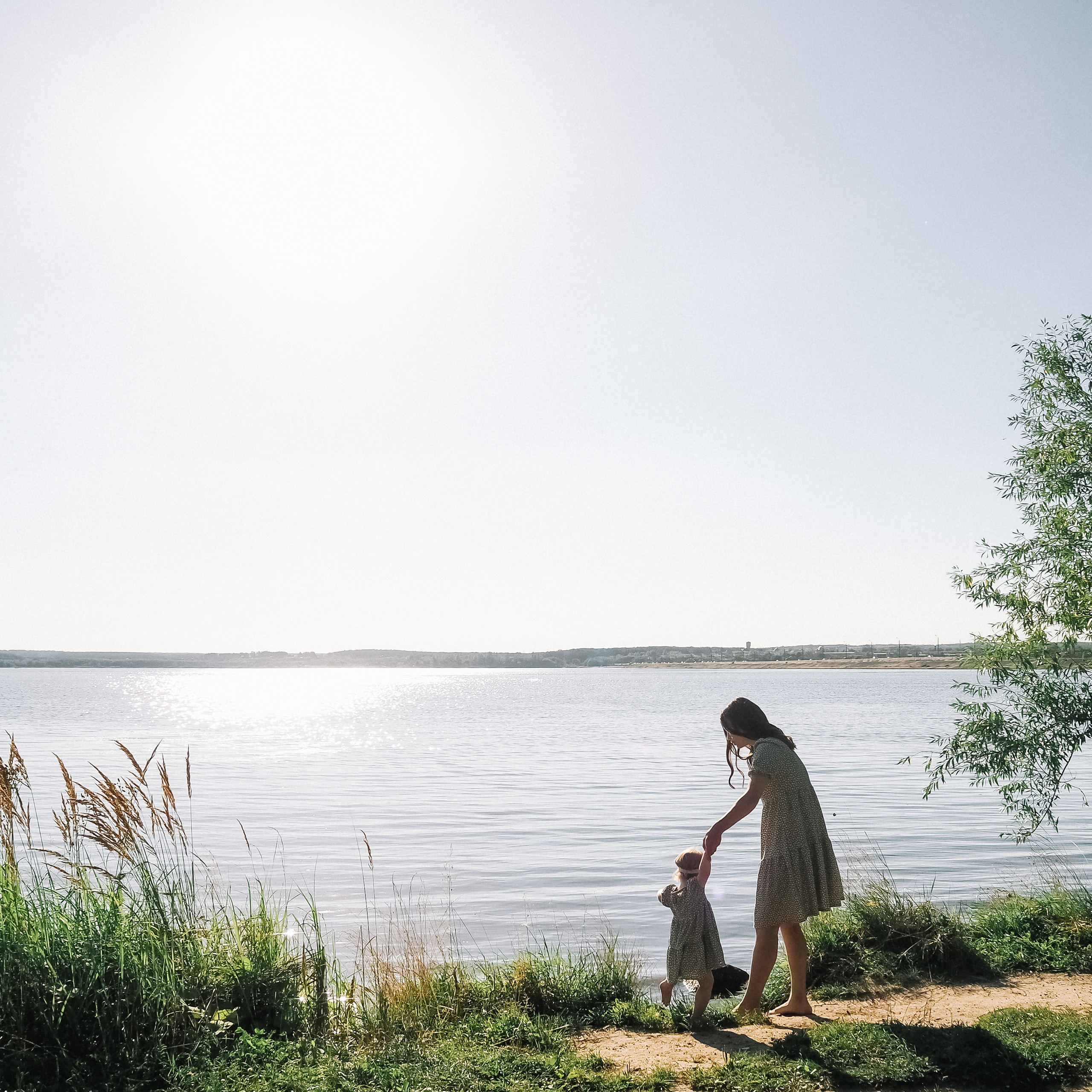 Наташа и&nbsp;Аня