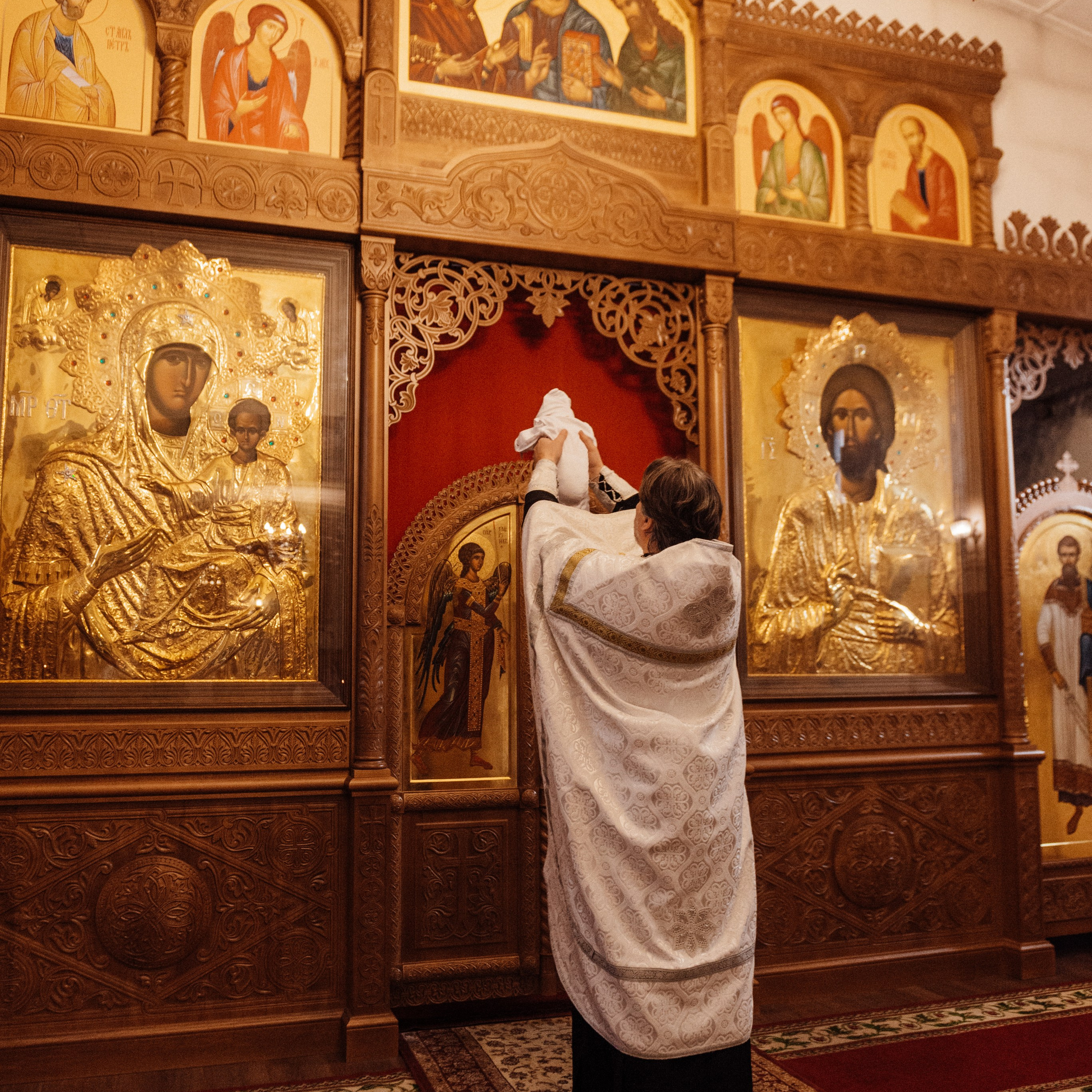 Храм Пресвятой Богородицы, крещение Алены. Фотограф в Минске