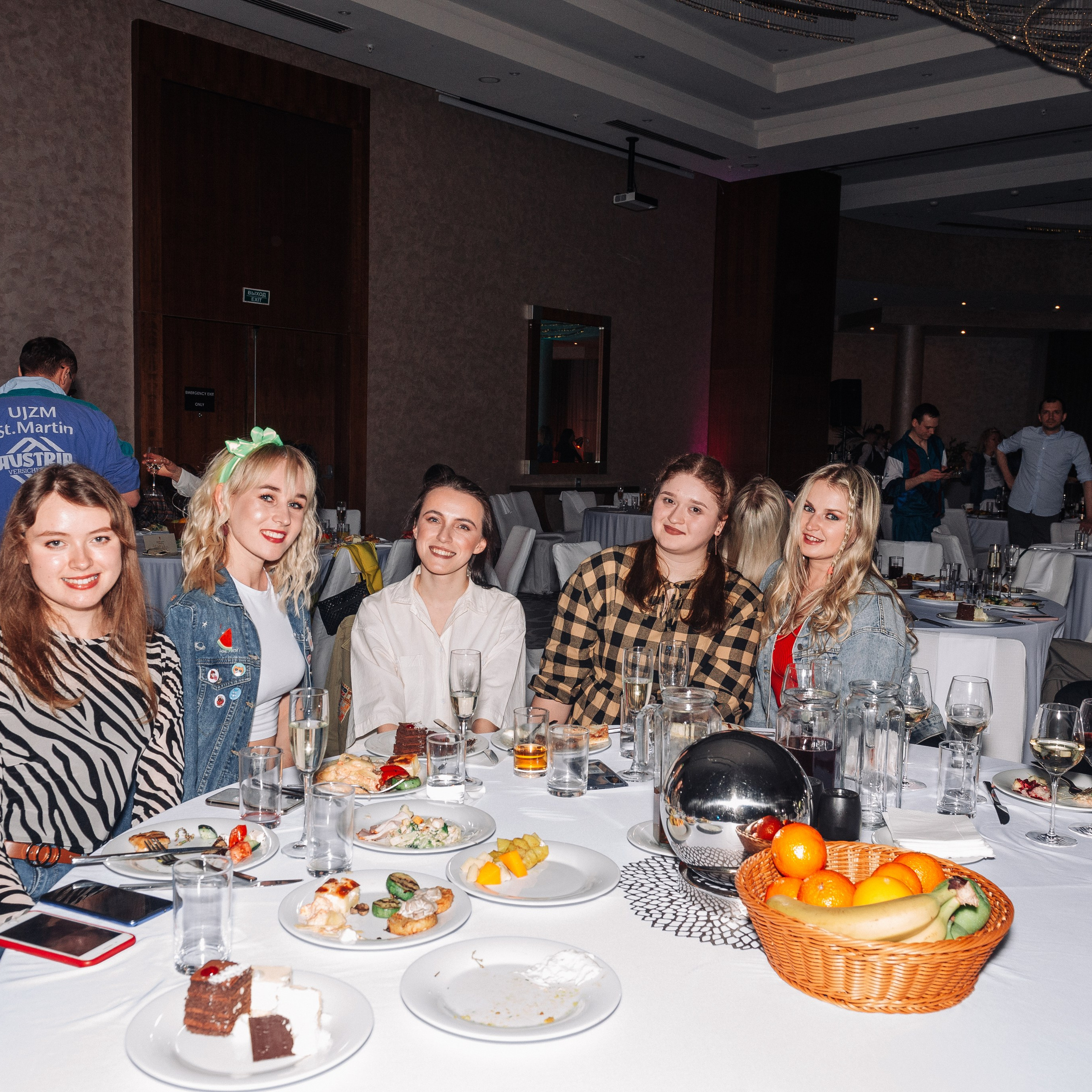 Корпоратив Ренессанс отель. Фотограф в Минске