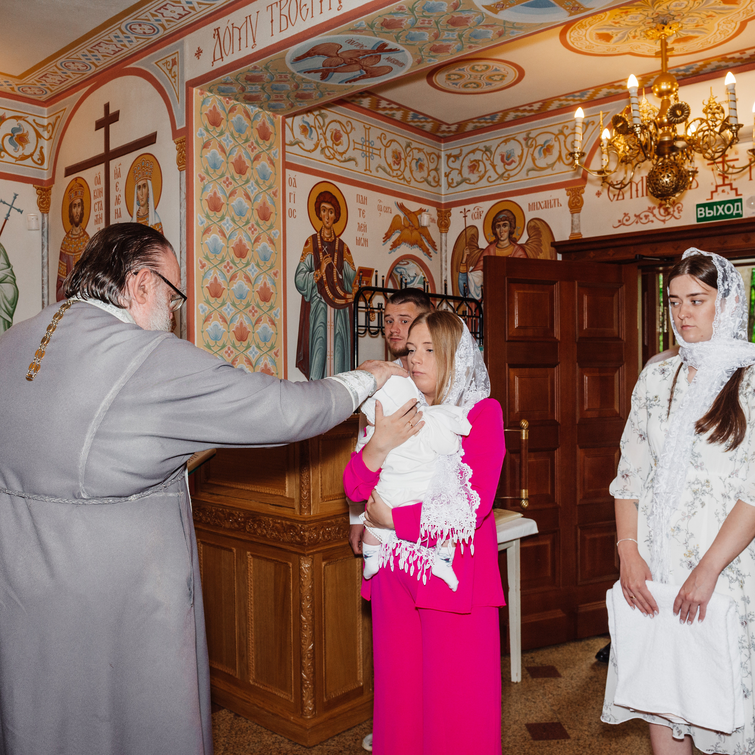 Церковь Александра Невского, крещение Мирона. Фотограф в Минске