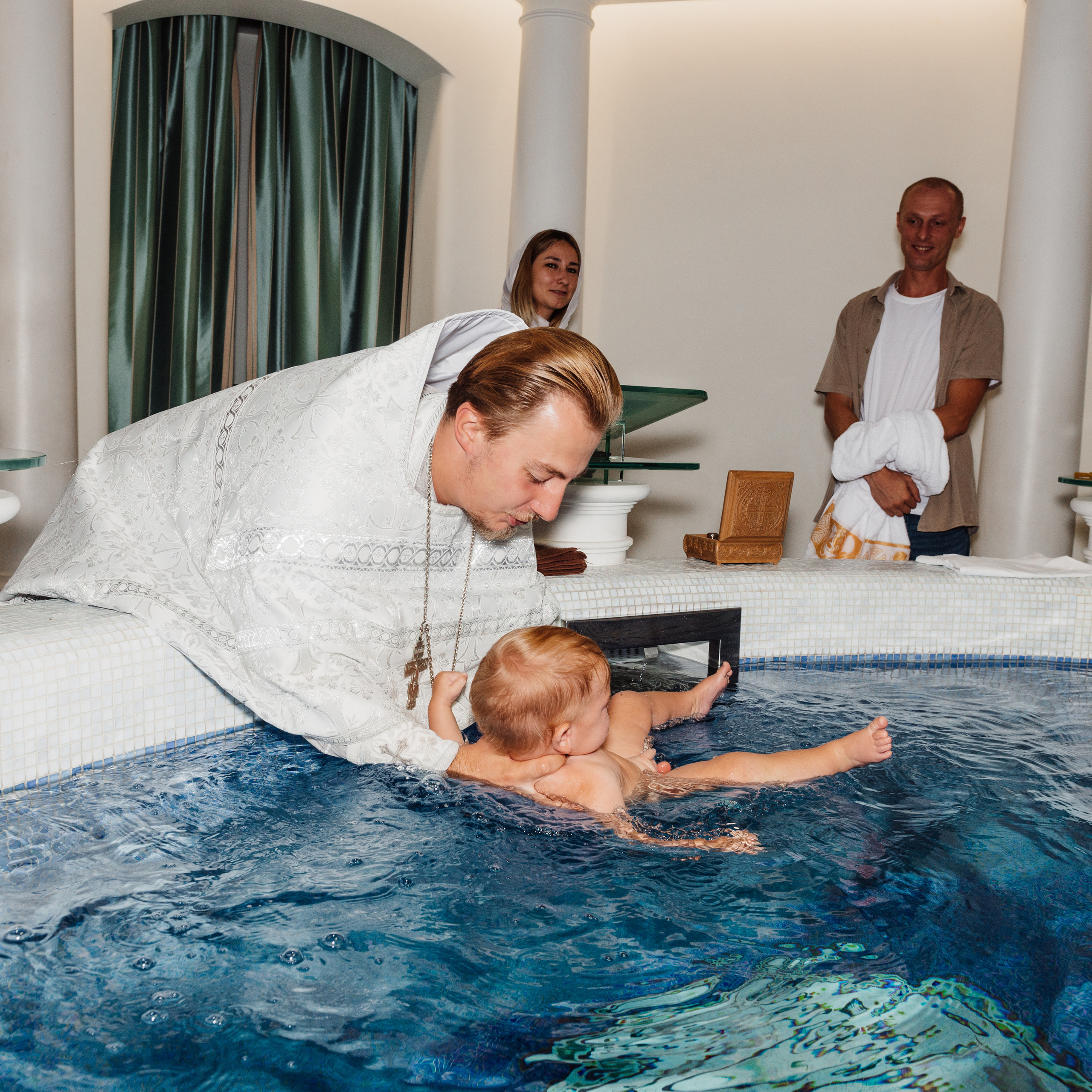 Храм Всех Святых, крещение Романа. Фотограф в Минске