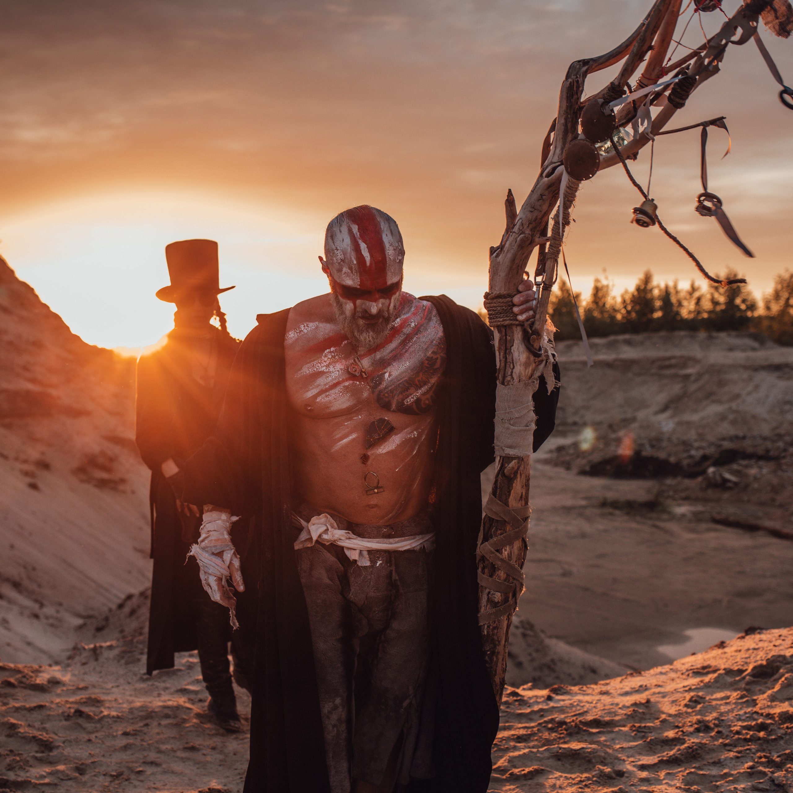 СТРАННИКИ В ПЕСКАХ