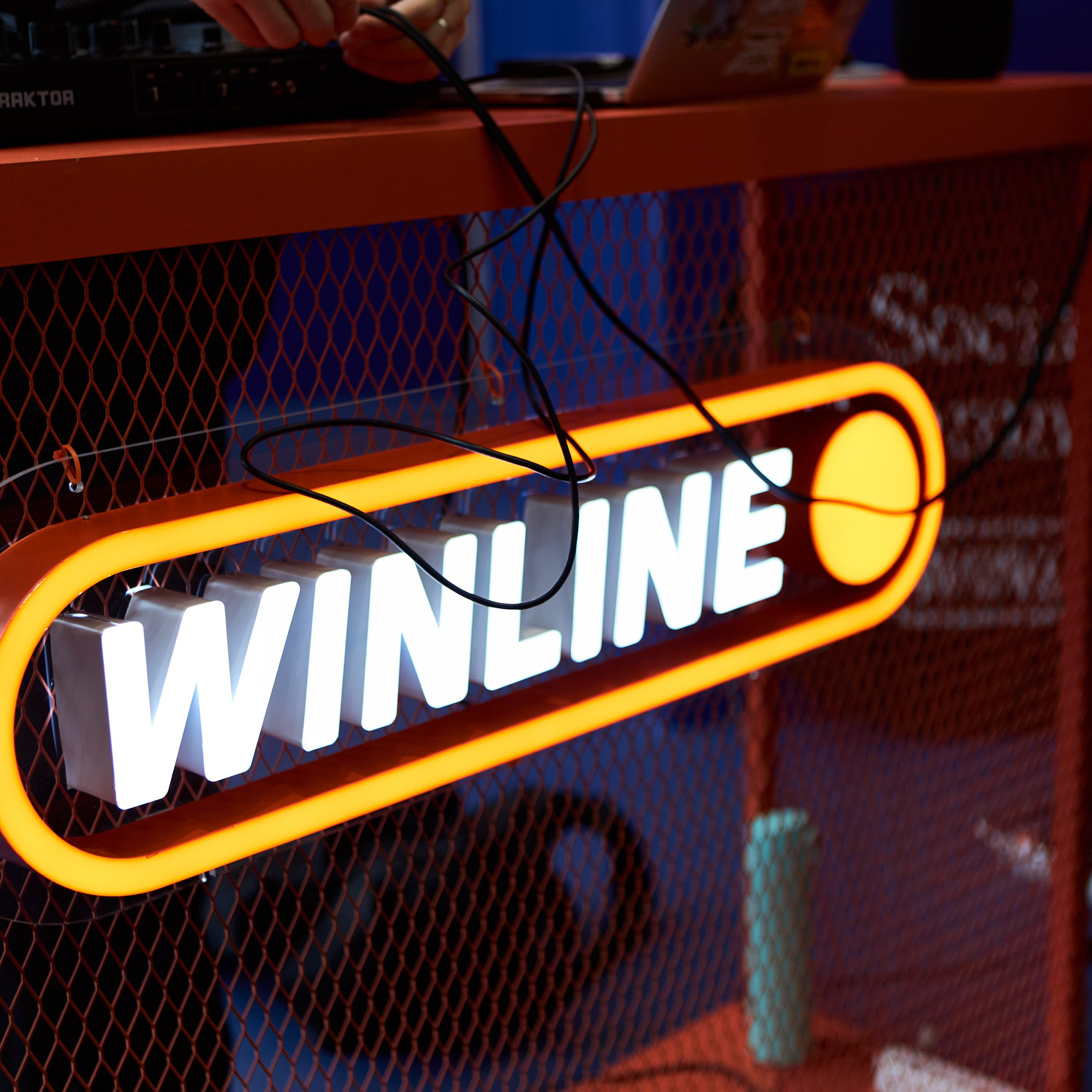 WINLINE