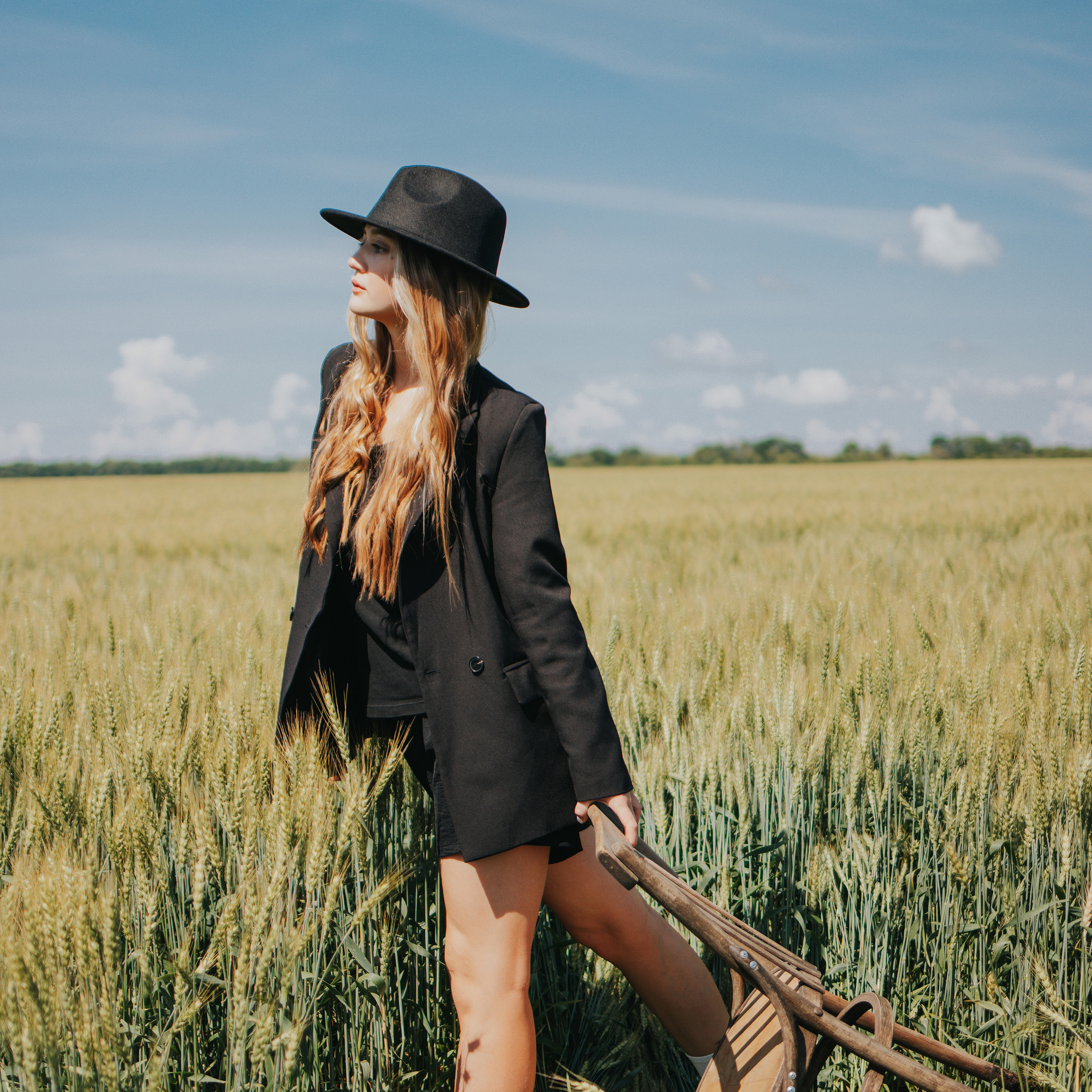 Яна в колосьях