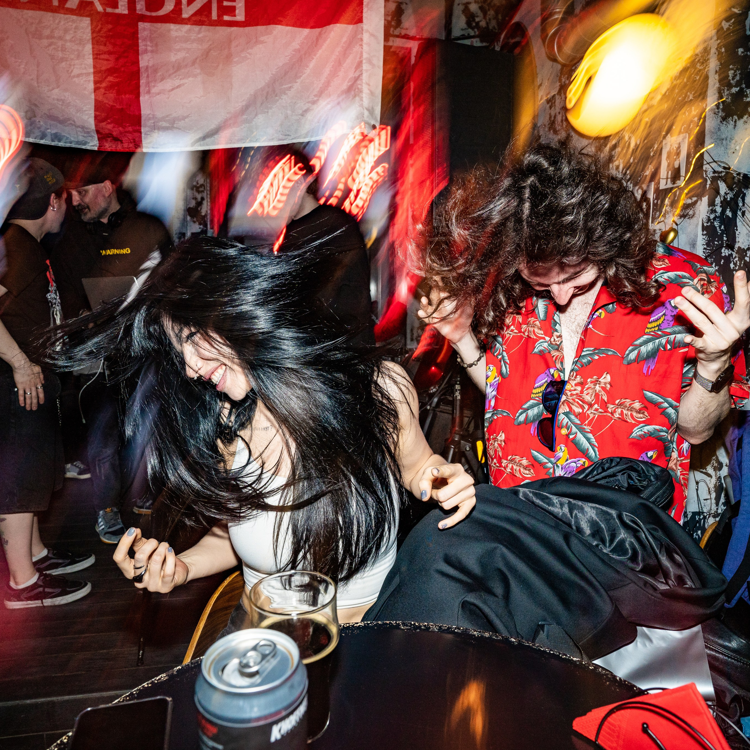 Панк-вечеринка в Баре разбитых сердец