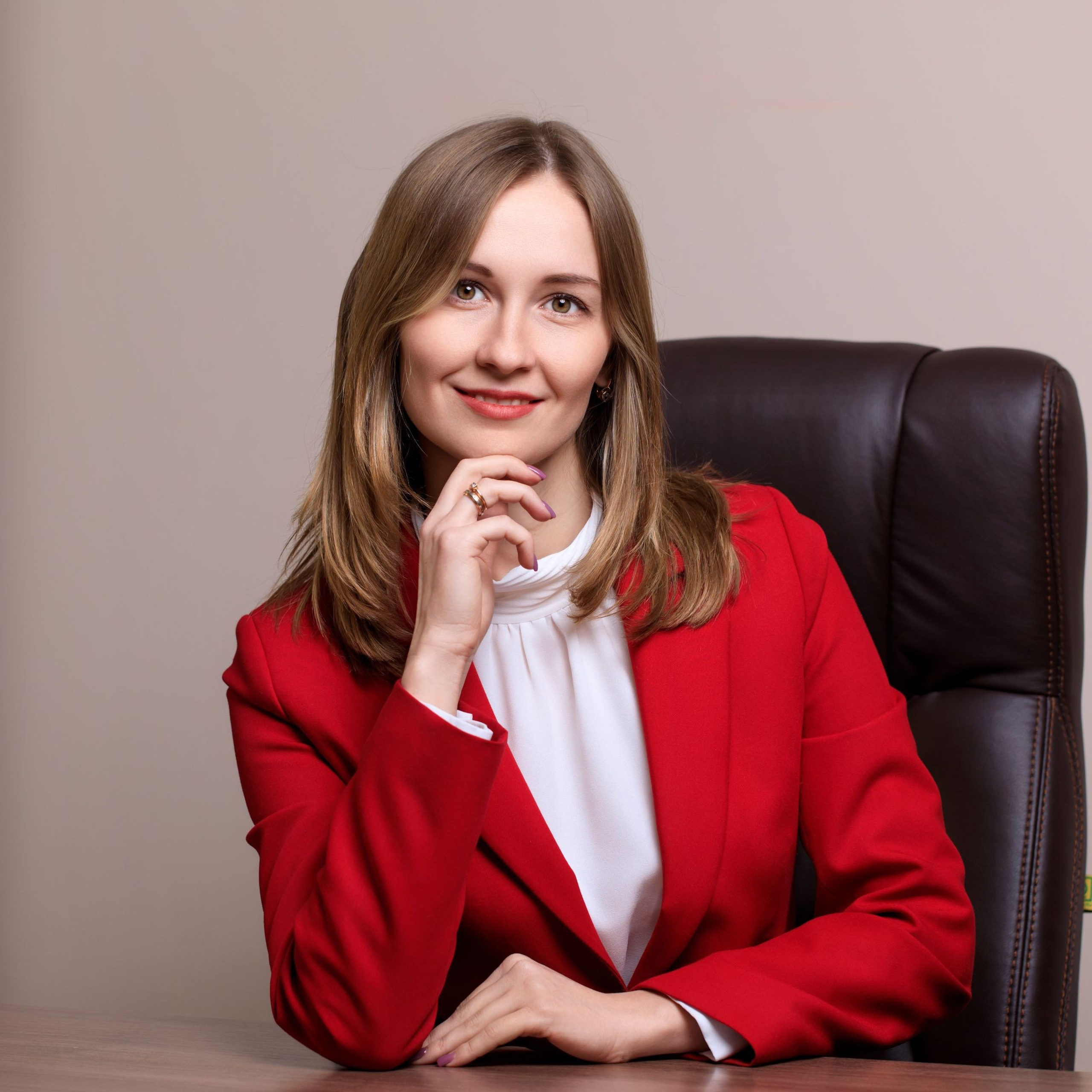 Выездная бизнес фотосессия в офисе