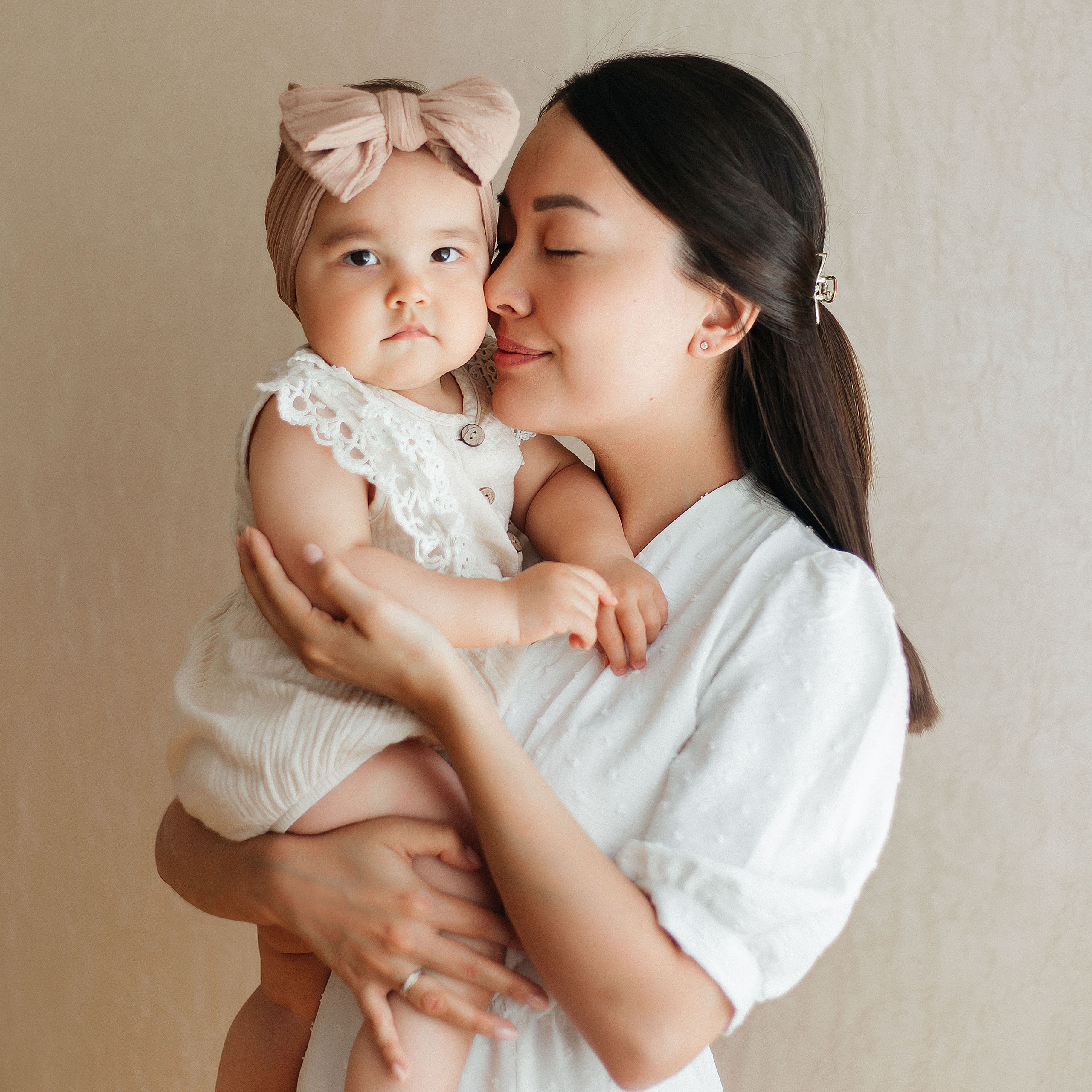 Анара, Костя и Кира