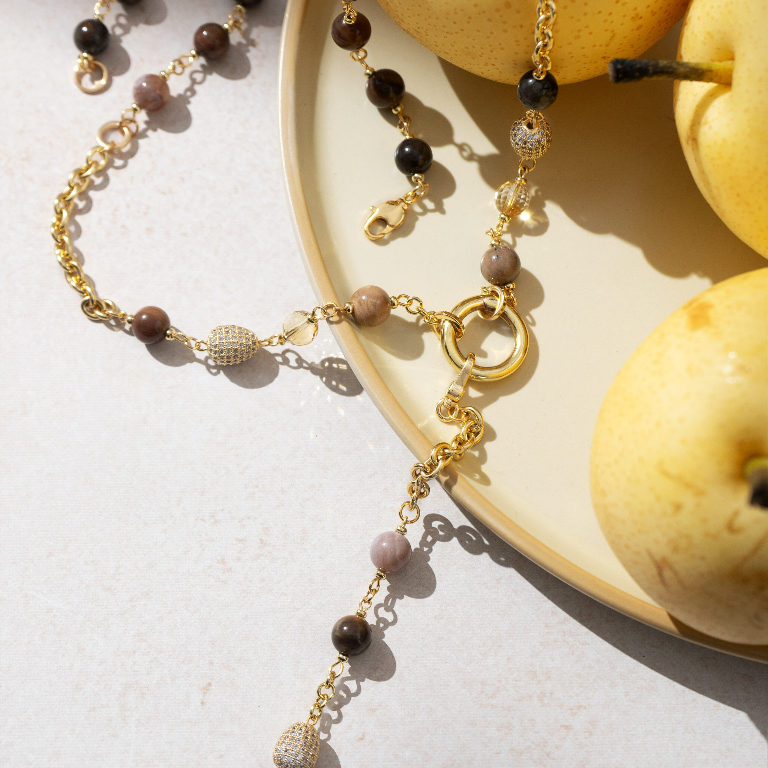 Предметная съемка украшений в Обнинске – фото для Wildberries и Ozon. Предметный и фуд фотограф Обнинск Евгения Трушкова