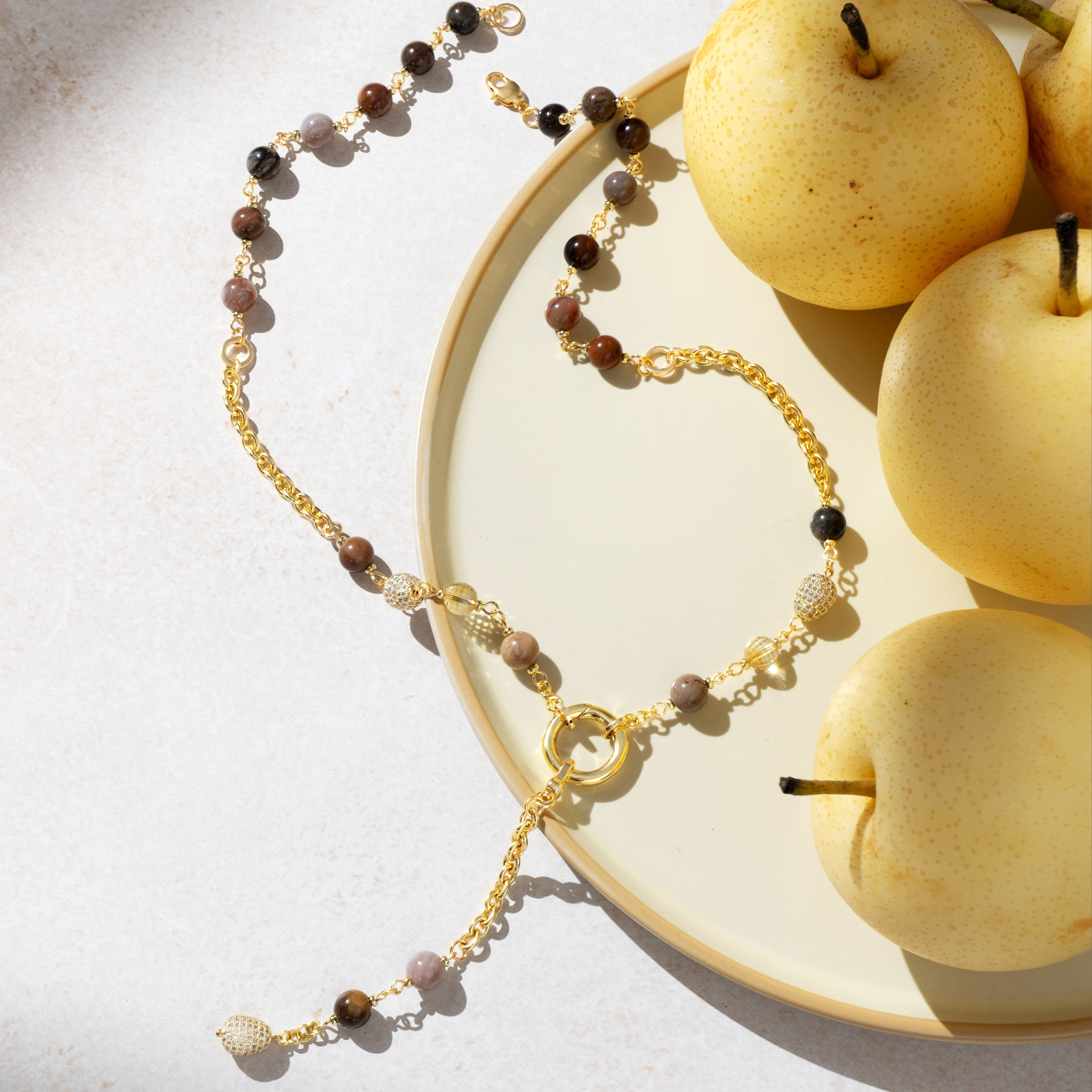 Предметная съемка украшений в Обнинске – фото для Wildberries и Ozon. Предметный и фуд фотограф Обнинск Евгения Трушкова