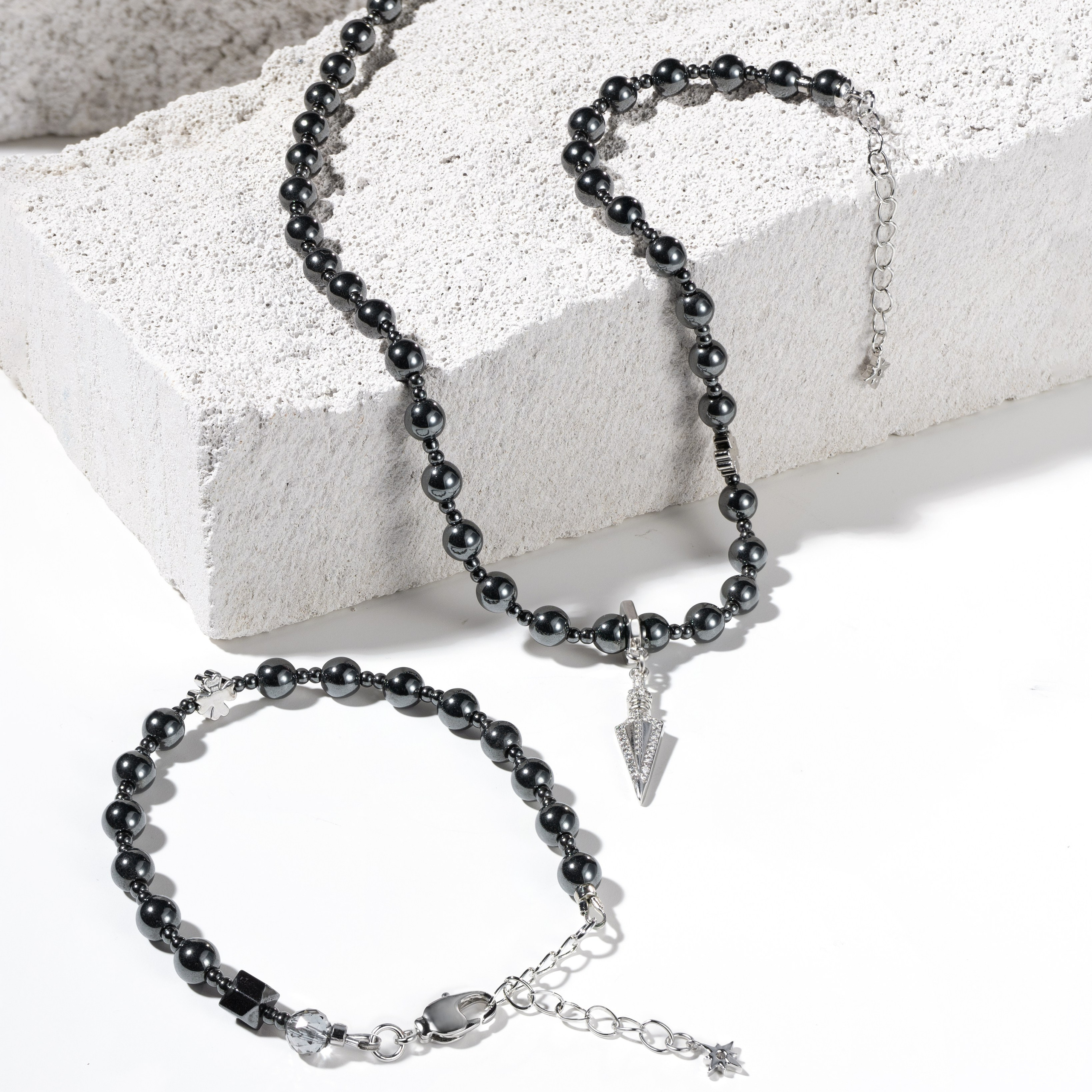 Предметная съемка украшений в Обнинске – фото для Wildberries и Ozon. Предметный и фуд фотограф Обнинск Евгения Трушкова