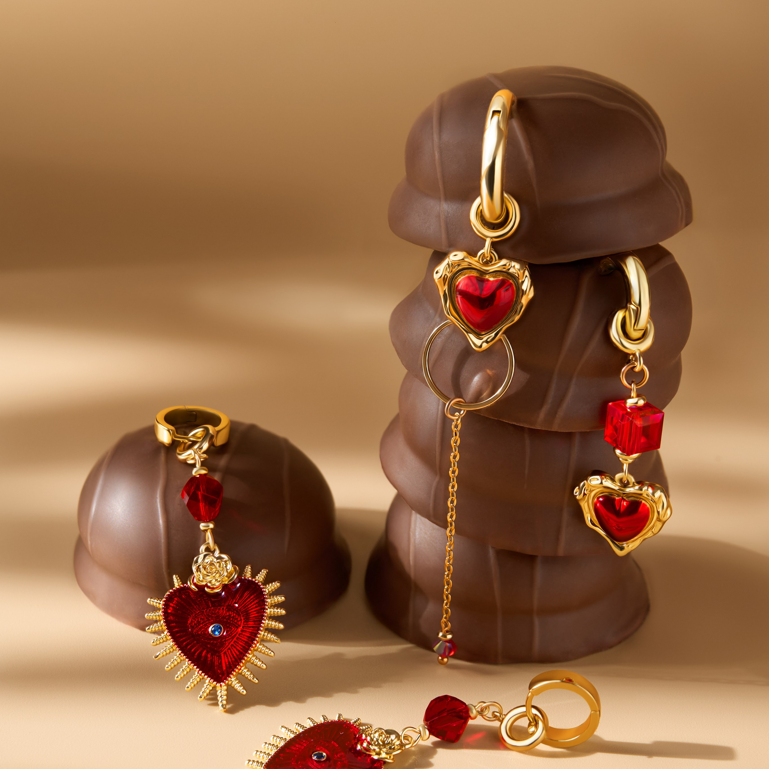 Предметная съемка украшений в Обнинске – фото для Wildberries и Ozon. Предметный и фуд фотограф Обнинск Евгения Трушкова