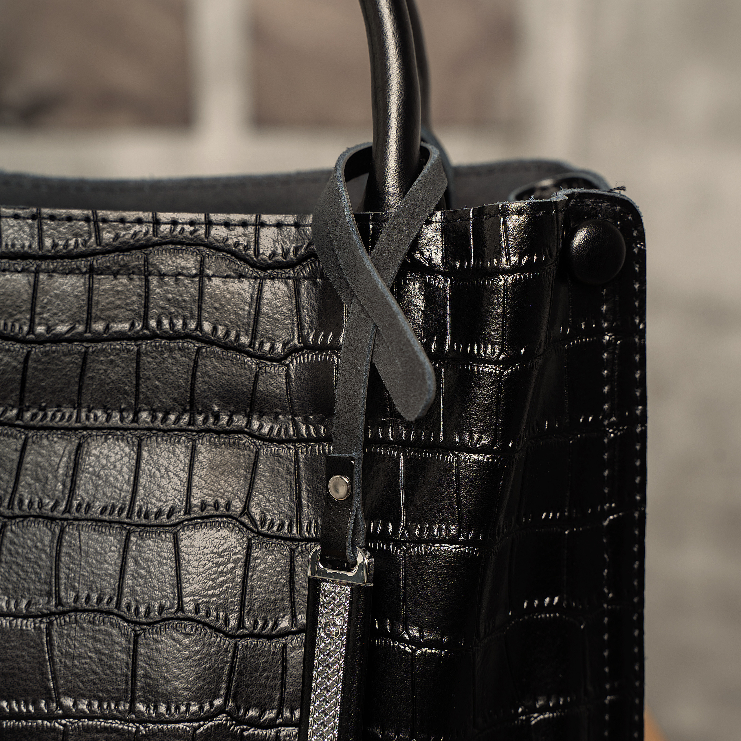 Предметное фото сумок - элегантные и функциональные модели.