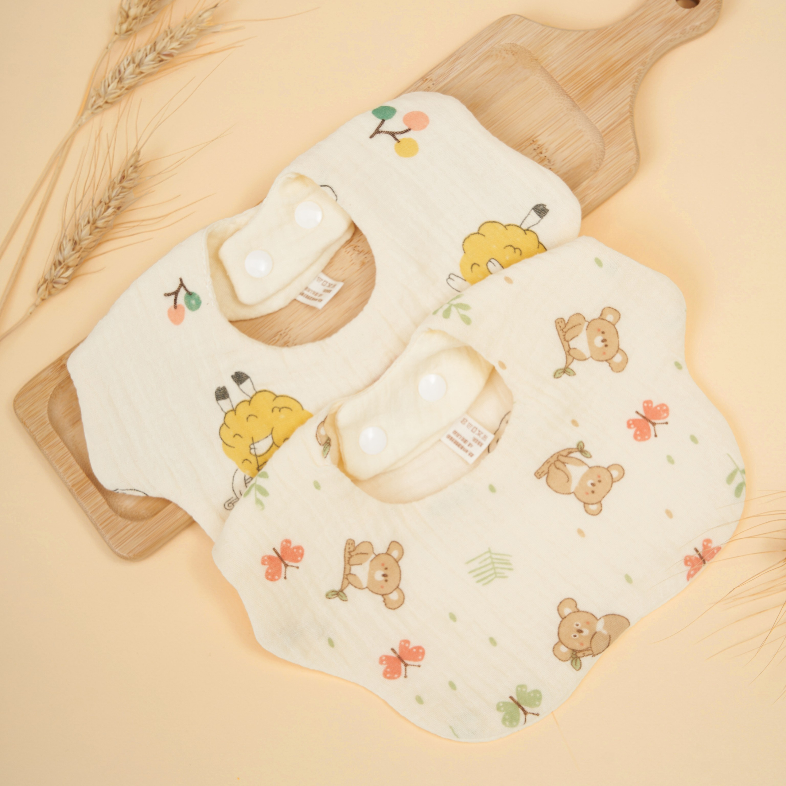 Предметная съемка детских товаров, акцентирующая на развивающих функциях игрушек и аксессуаров.