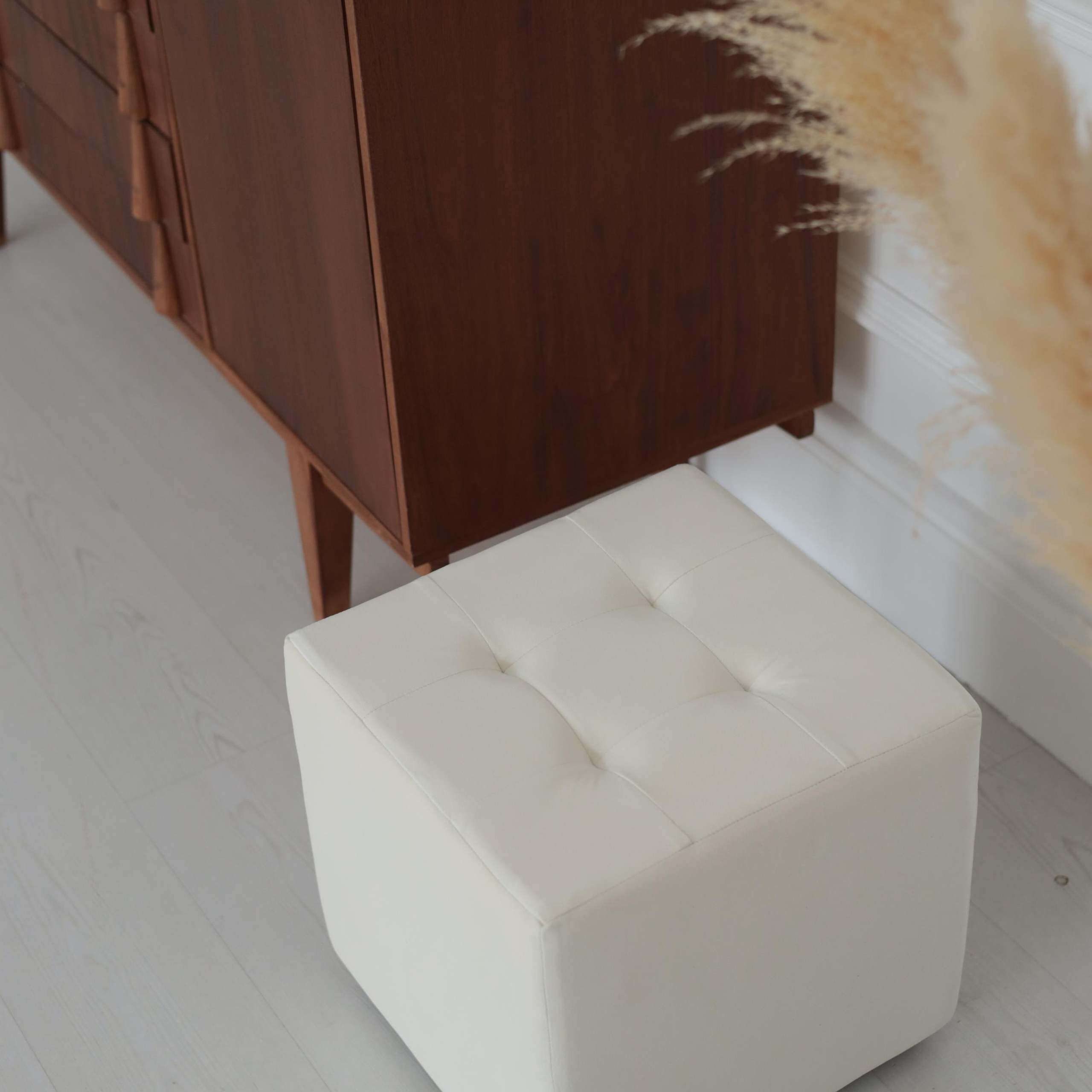 Предметное фото - бытовые предметы, которые становятся незаменимыми в повседневной жизни.