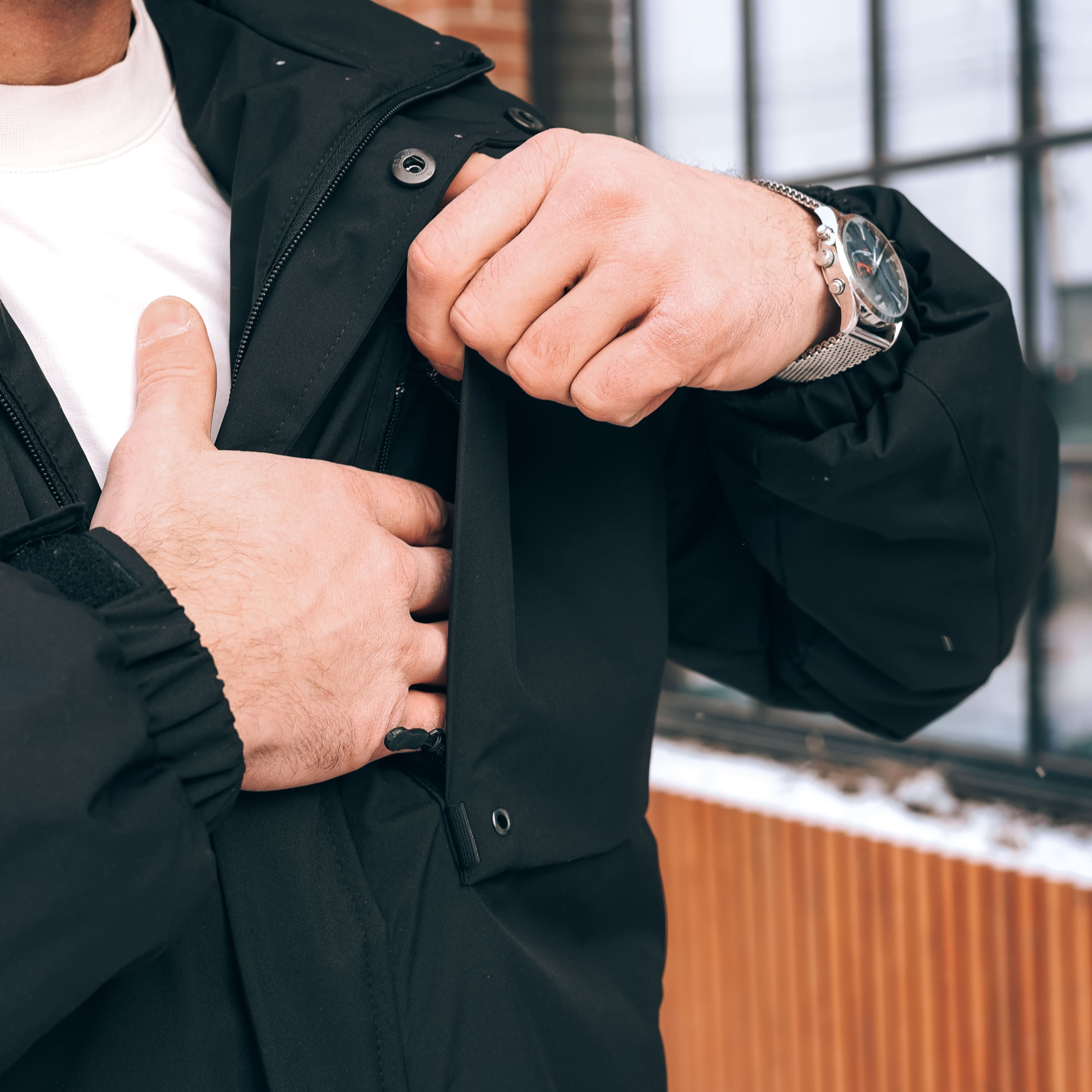 Предметная съёмка мужской одежды для маркетплейсов old | Sale Easy