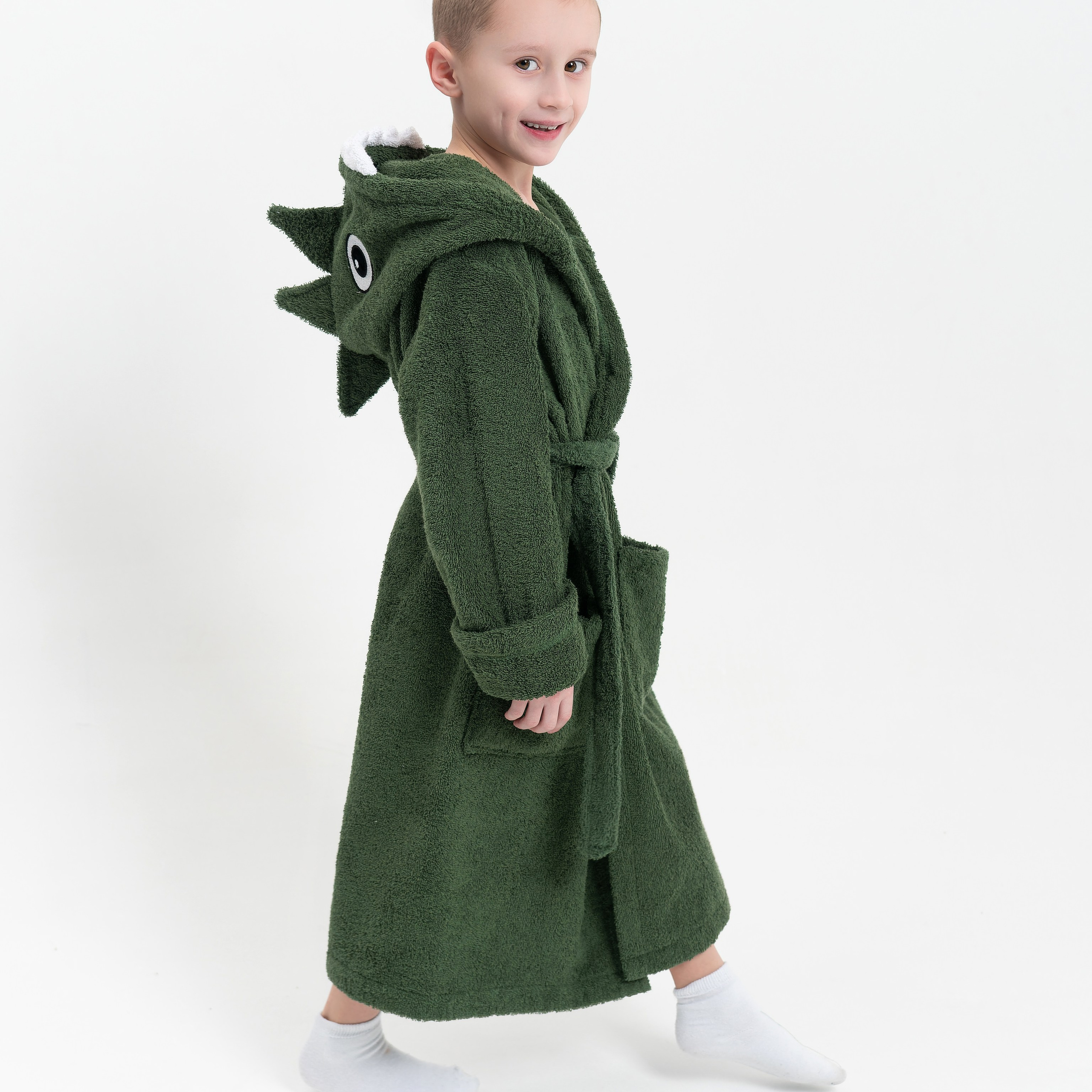 Предметная съемка детских товаров, создающая запоминающиеся моменты игры и радости.