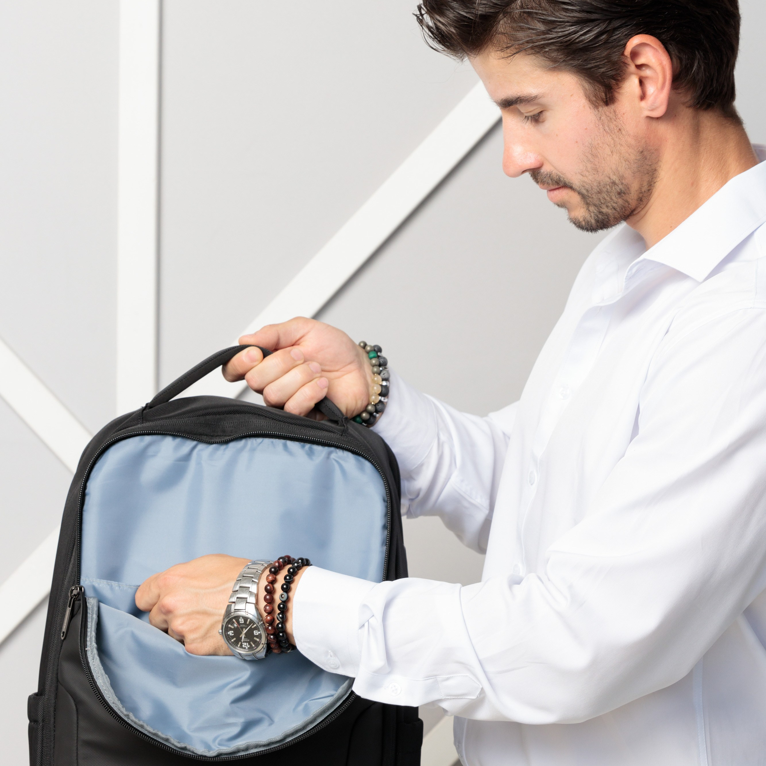 Эстетичная съемка, передающая настроение и характер бренда.