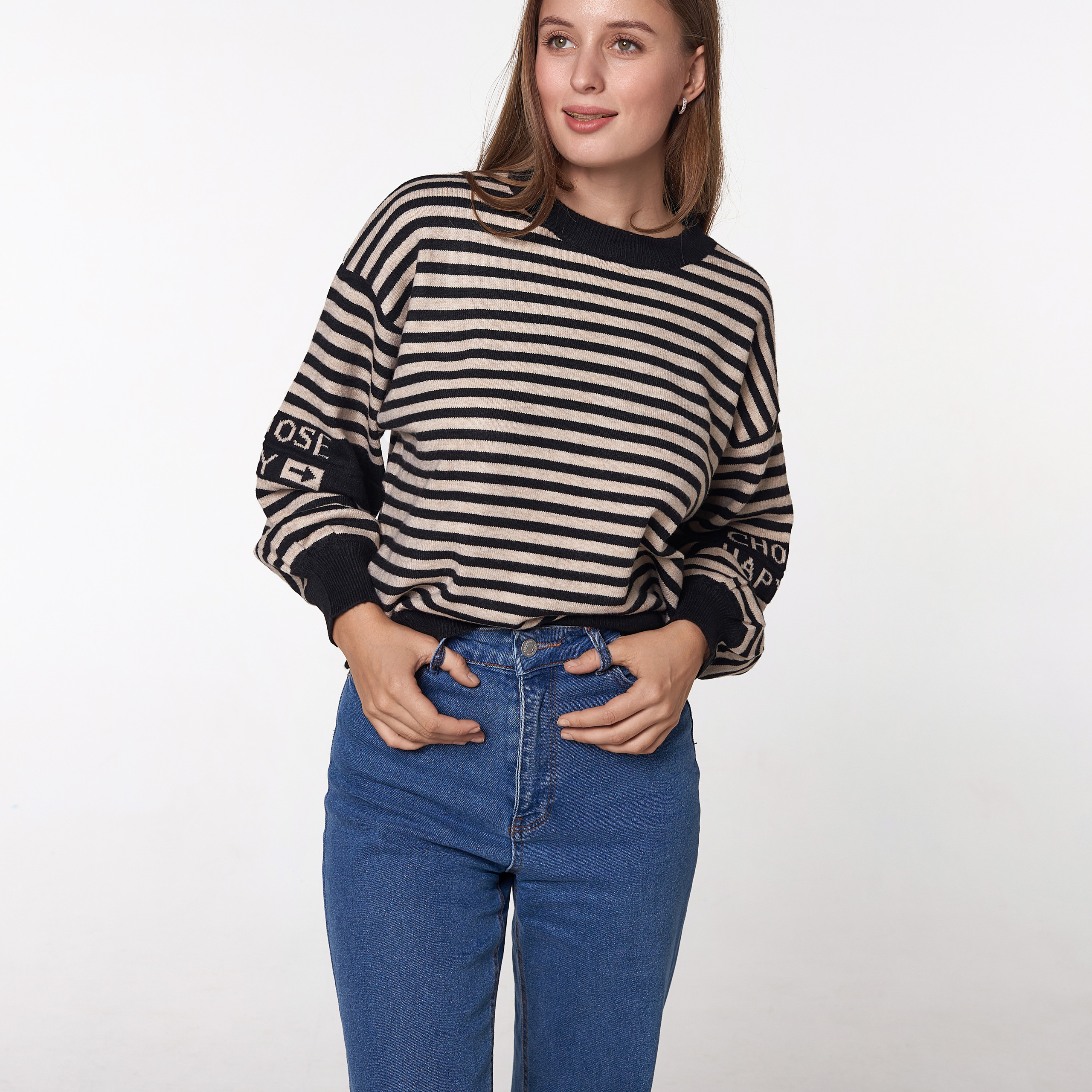 Предметное фото-текстуры модных тканей.