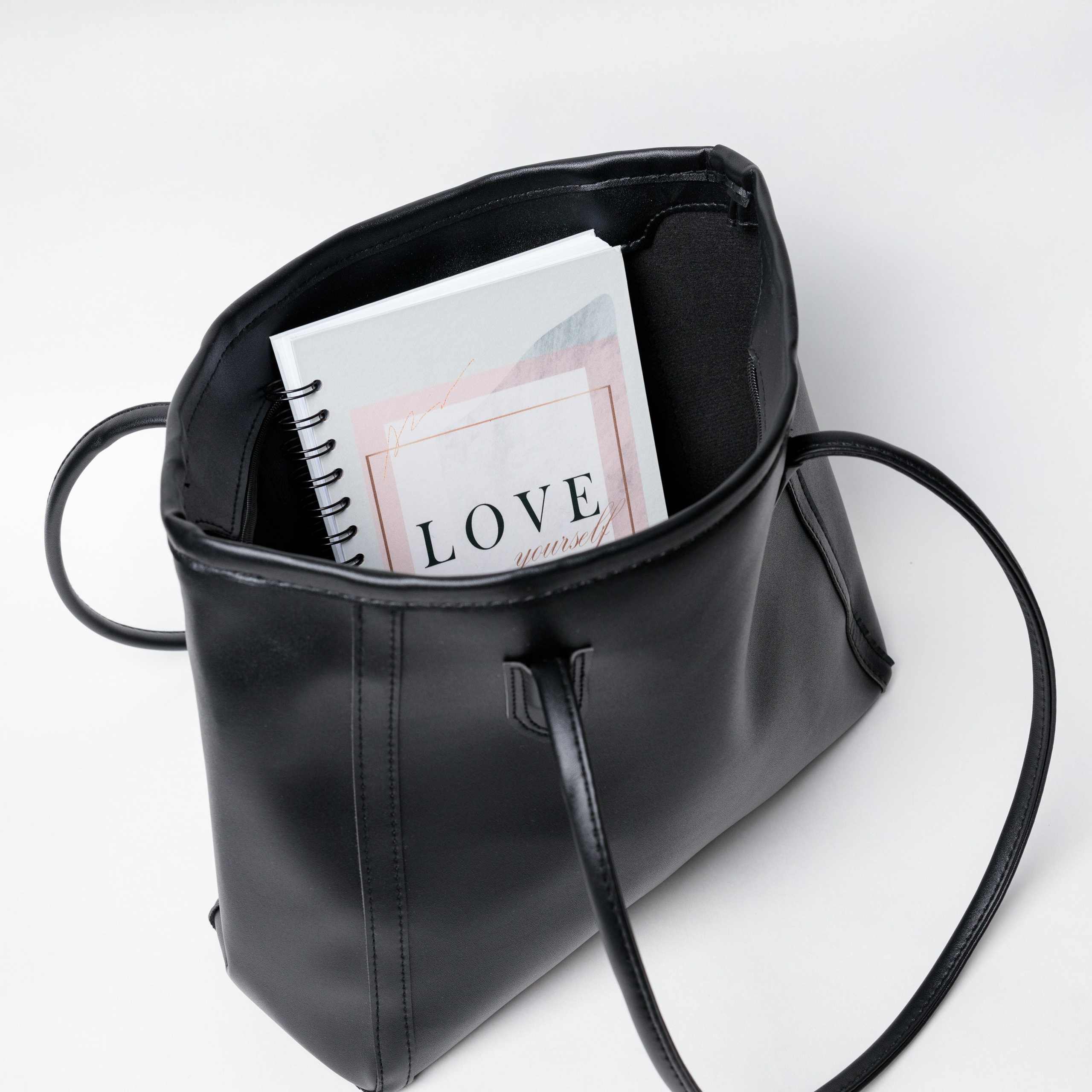 Предметная съёмка сумок- фото для маркетплейсов | Sale Easy