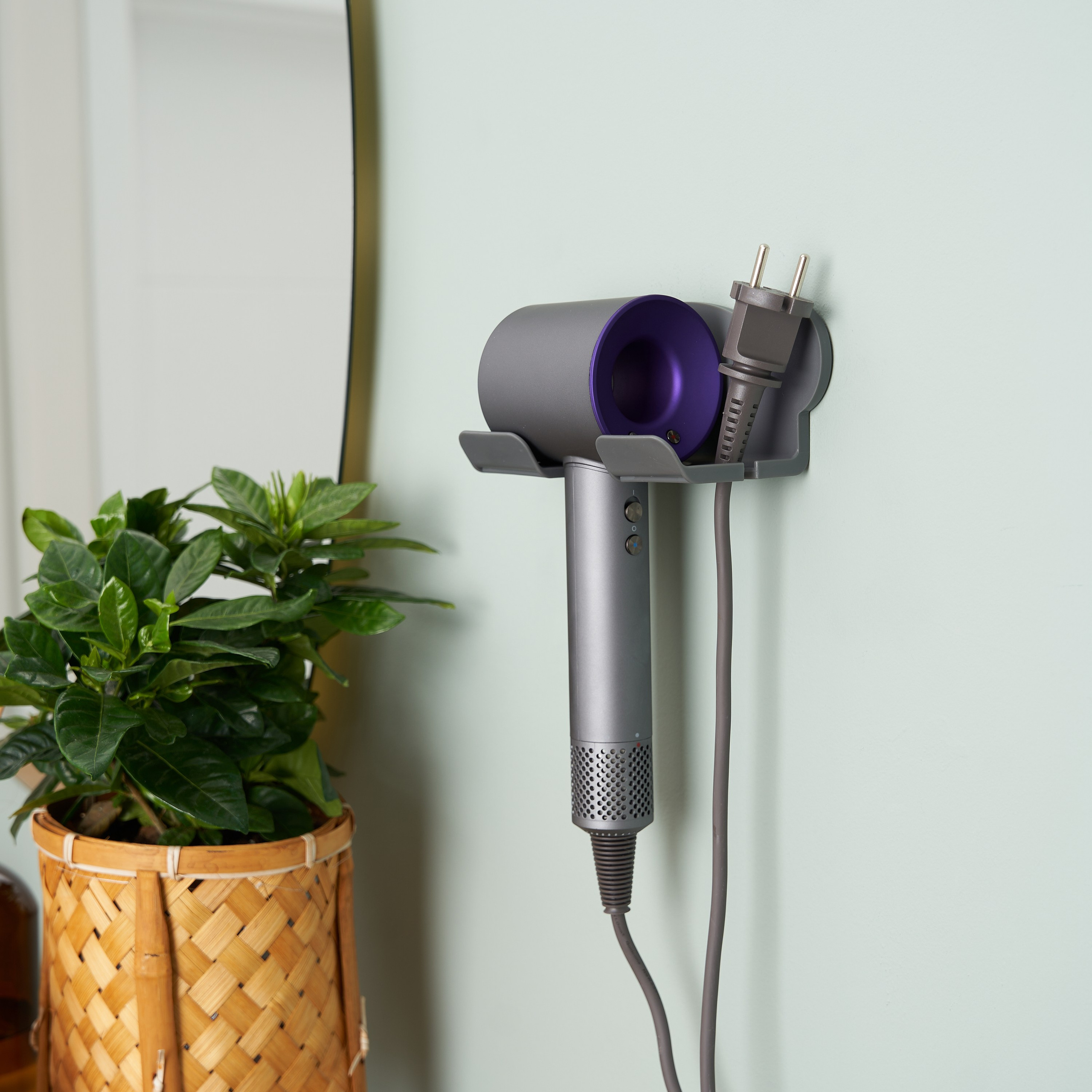 Предметное фото - стандартные и привычные вещи для домашнего комфорта.