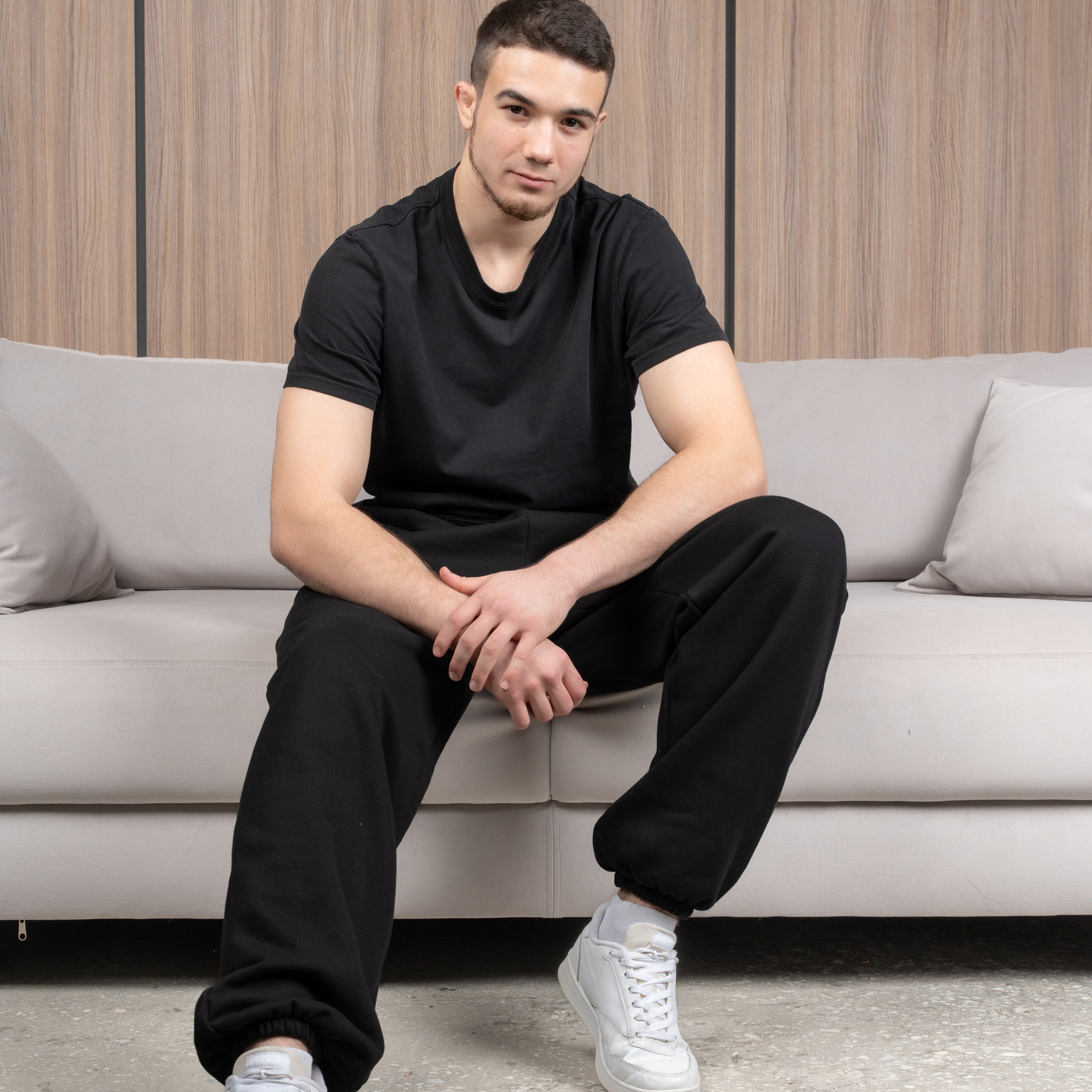 Предметная съёмка мужской одежды для маркетплейсов old | Sale Easy