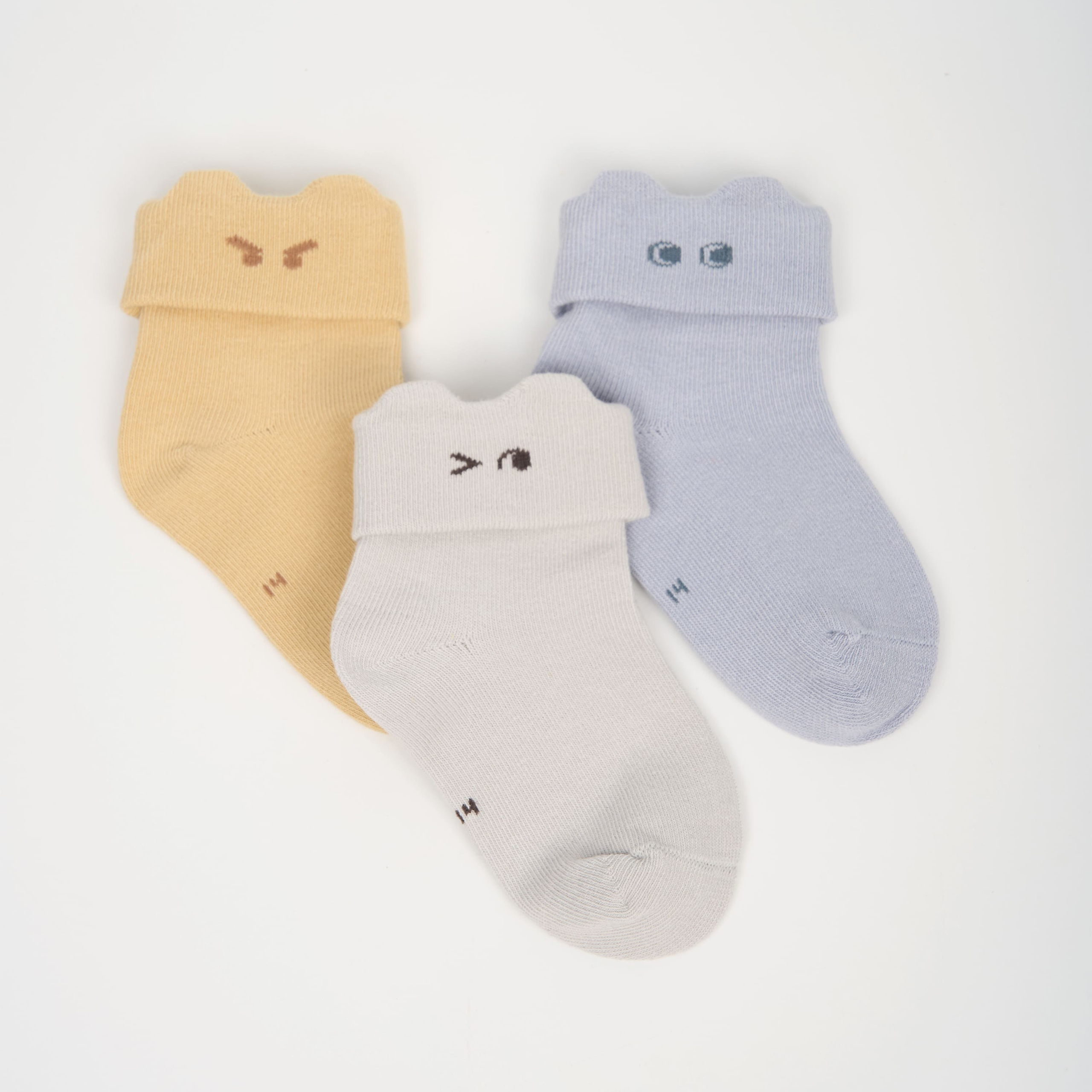 Предметная съёмка носков и платочков и фото для маркетплейсов