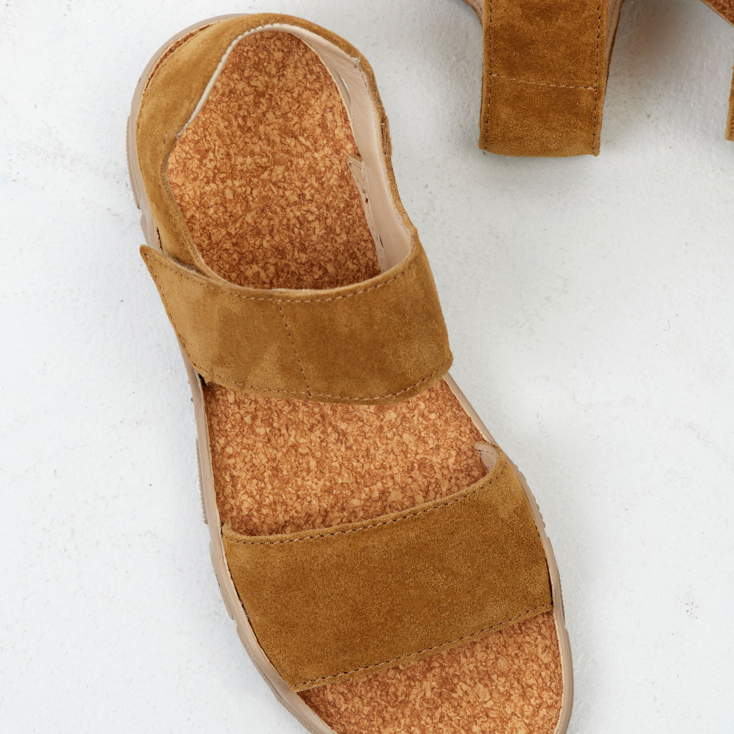 Предметная съёмка обуви фото альбом для маркетплейсов | Sale Easy