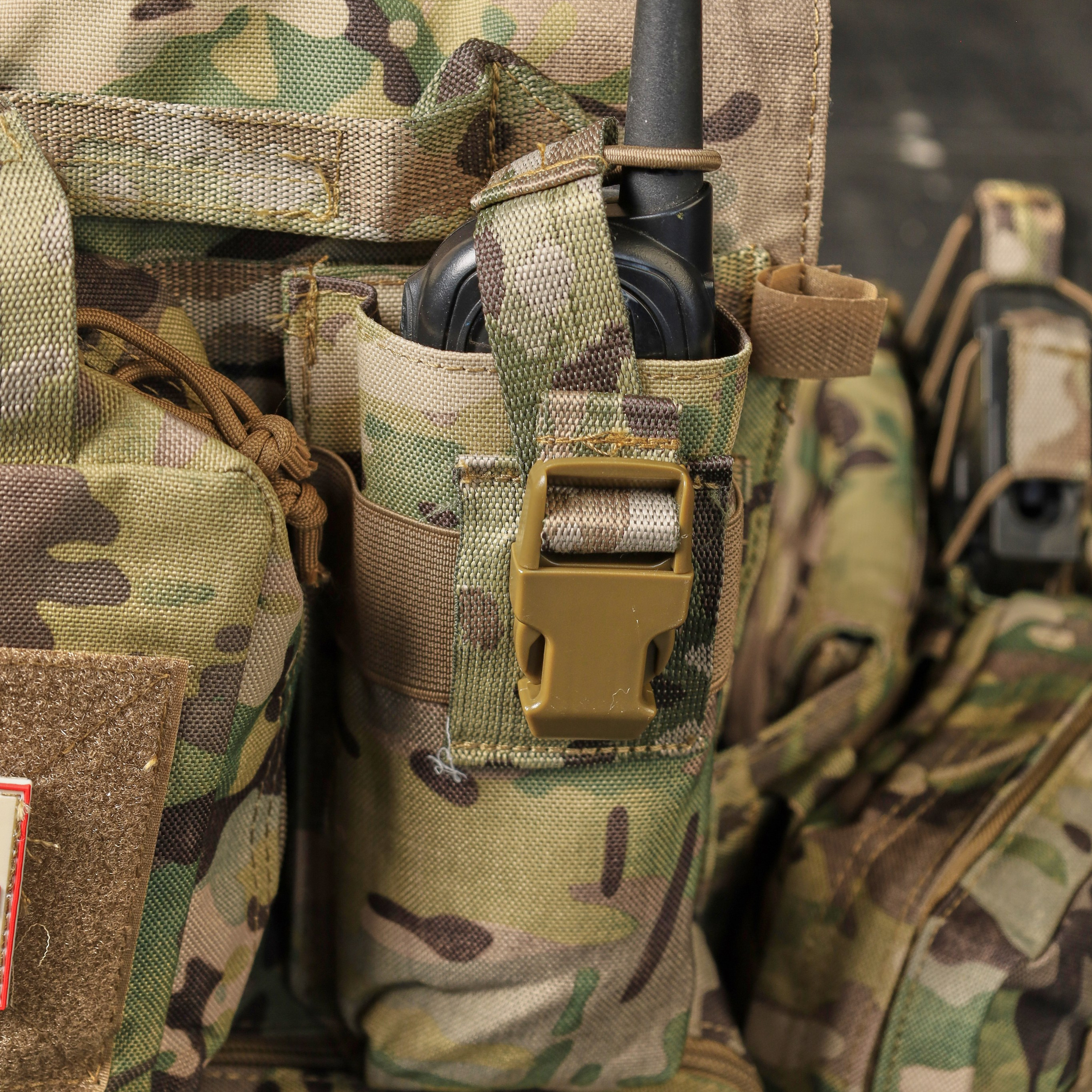 Предметное фото товаров для хобби, создающее атмосферу творчества и вдохновения.