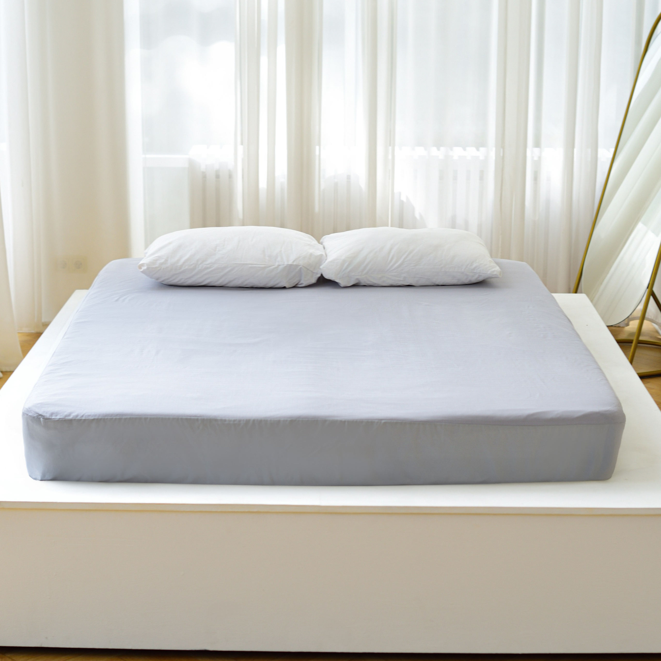 Эффектная съемка для демонстрации коллекций постельного белья высокого качества.