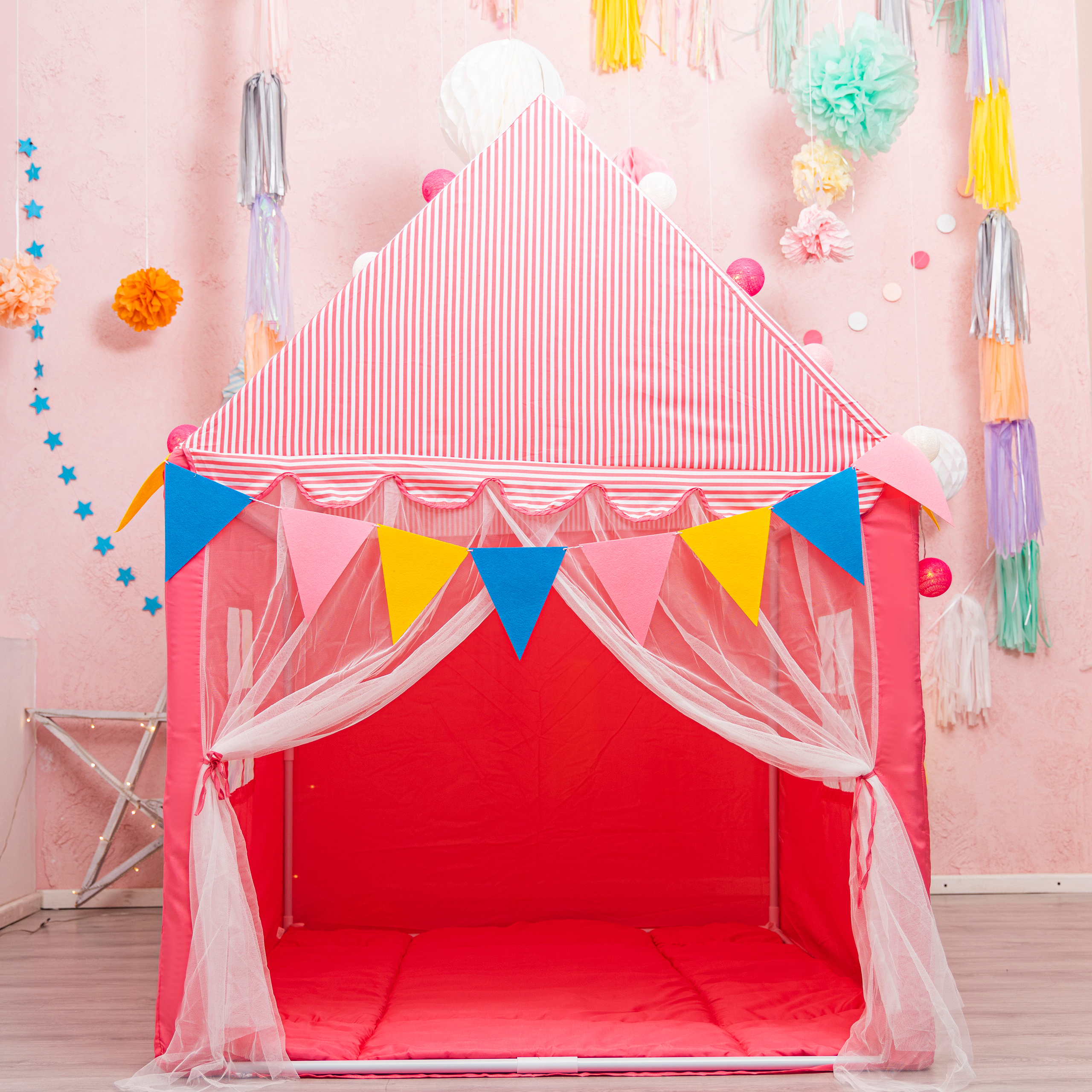 Предметное фото детских товаров - яркие и креативные товары, которые стимулируют интерес и любопытство вашего ребенка.