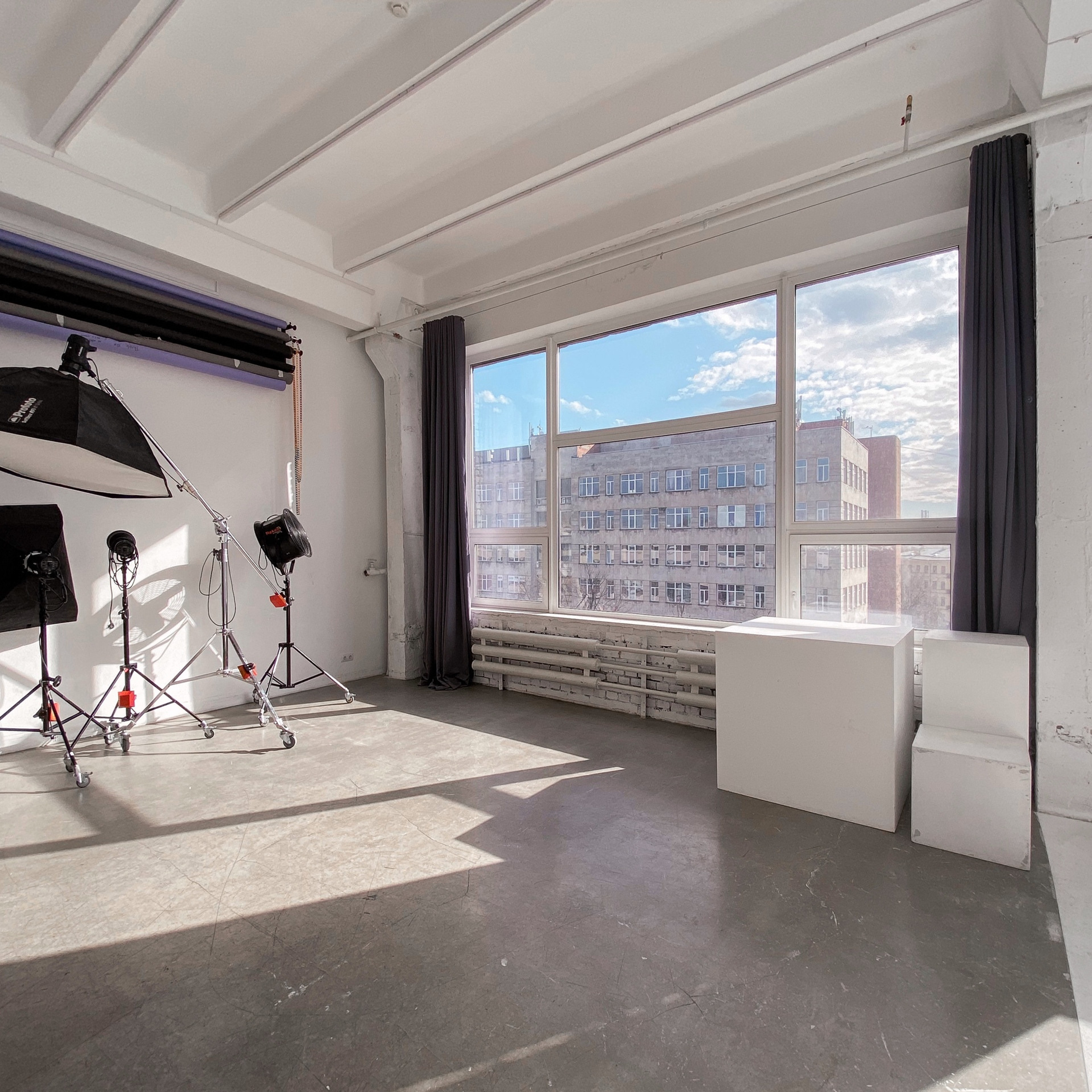 FOCUS — зал Air