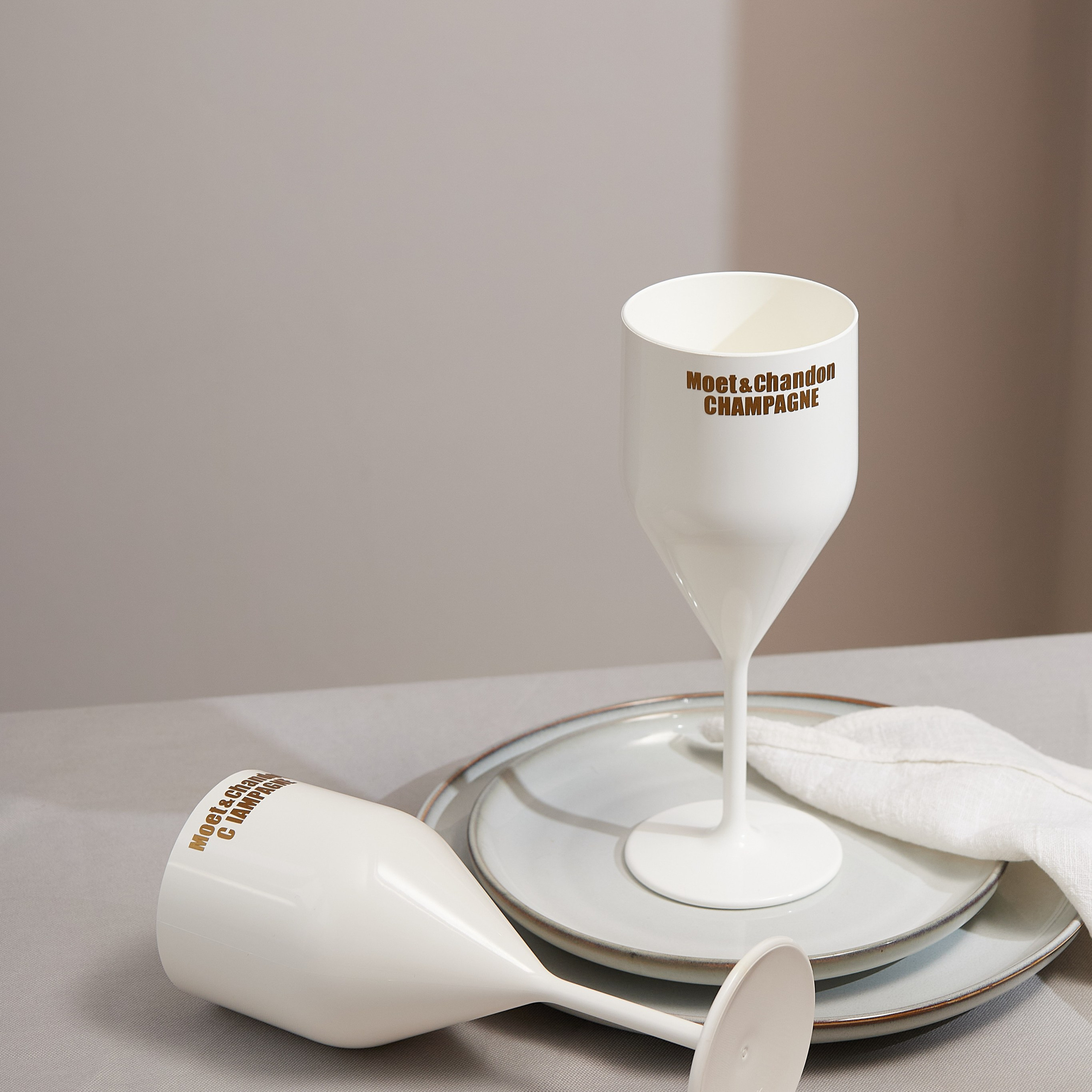 Предметная съёмка посуды — фото для маркетплейсов | Sale Easy