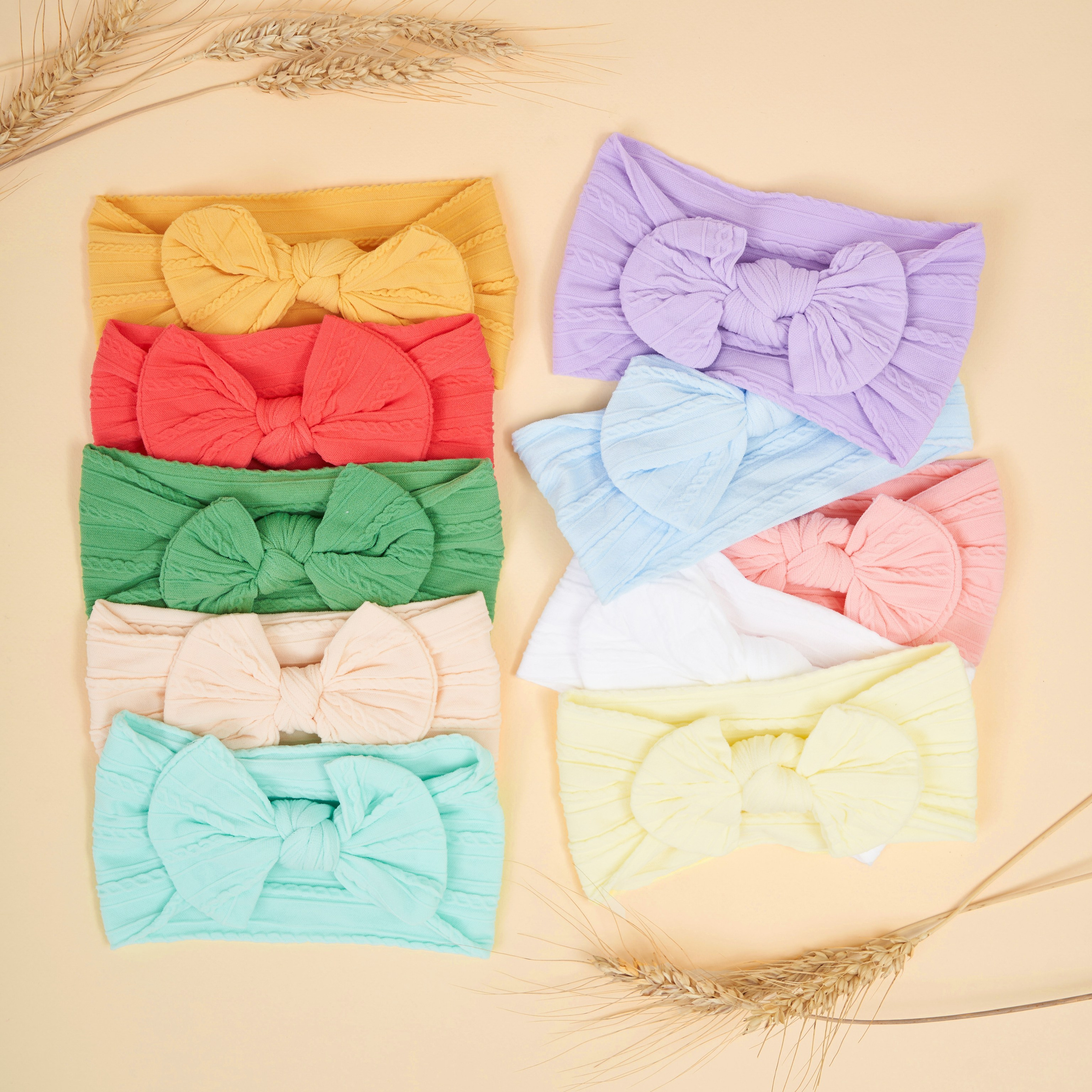 Предметная съемка детских товаров, отражающая уникальность и индивидуальность каждого изделия.