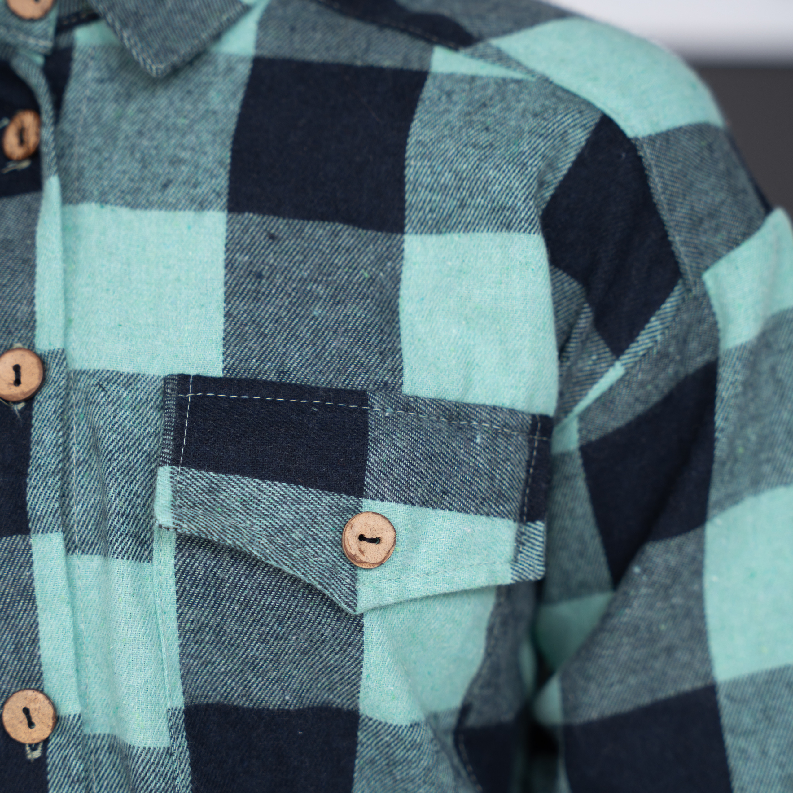 Предметное фото детских товаров - качественные и надежные товары для вашего спокойствия и уверенности.