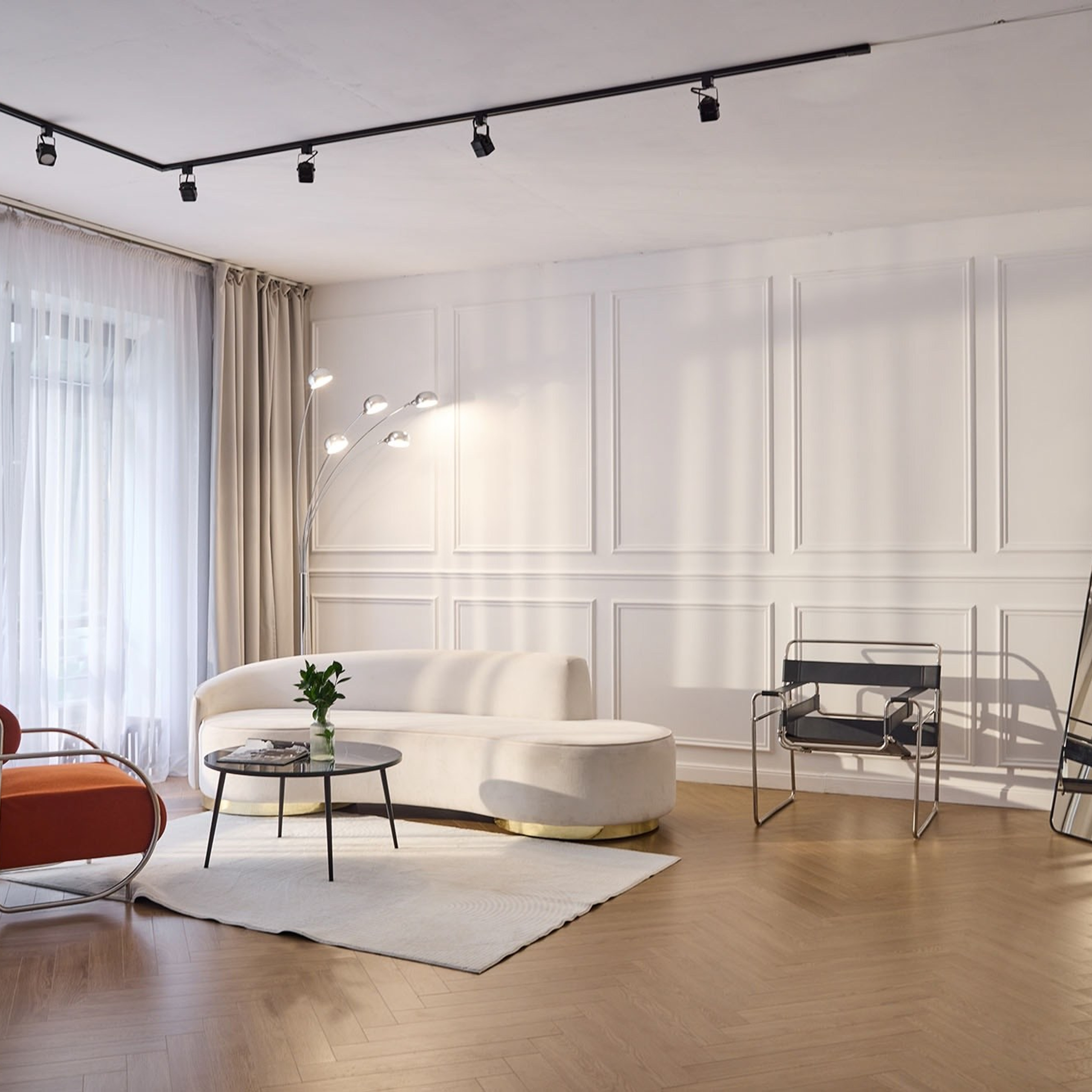 Comilfo&nbsp;— Зал Milk Р