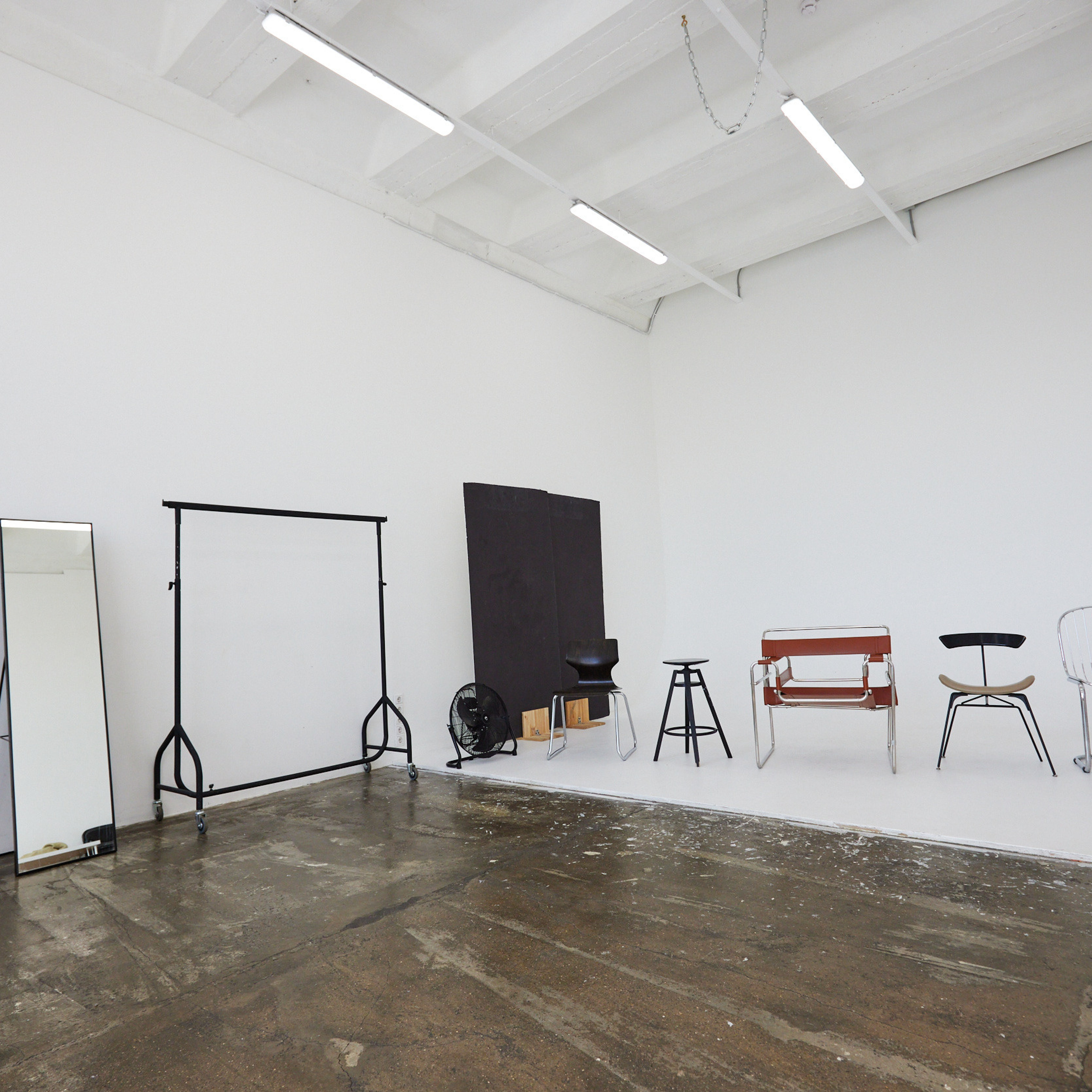 Blank studios Прямая циклорама