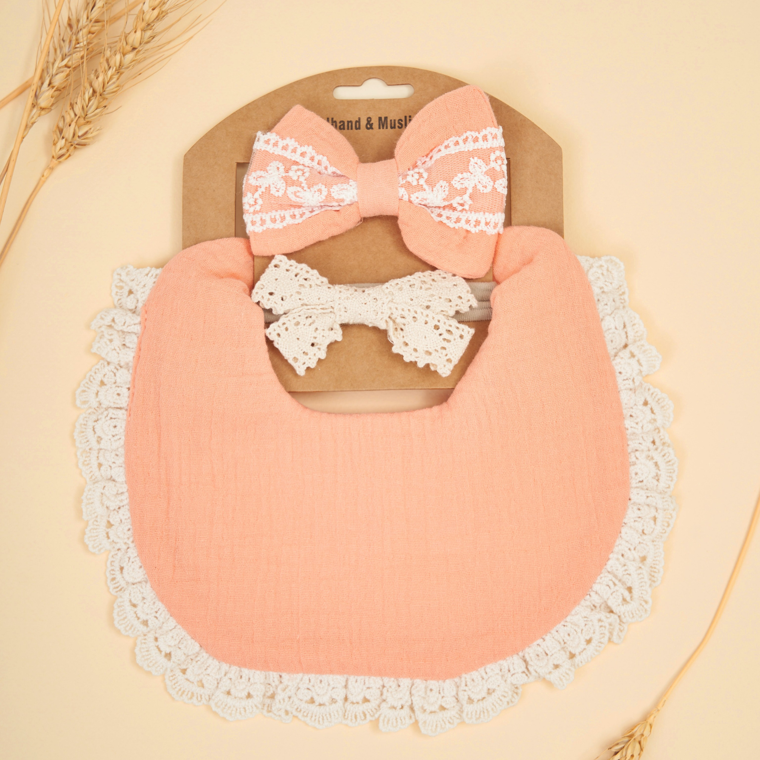 Предметная съемка детских товаров, создающая эмоциональную связь между родителями и детьми.