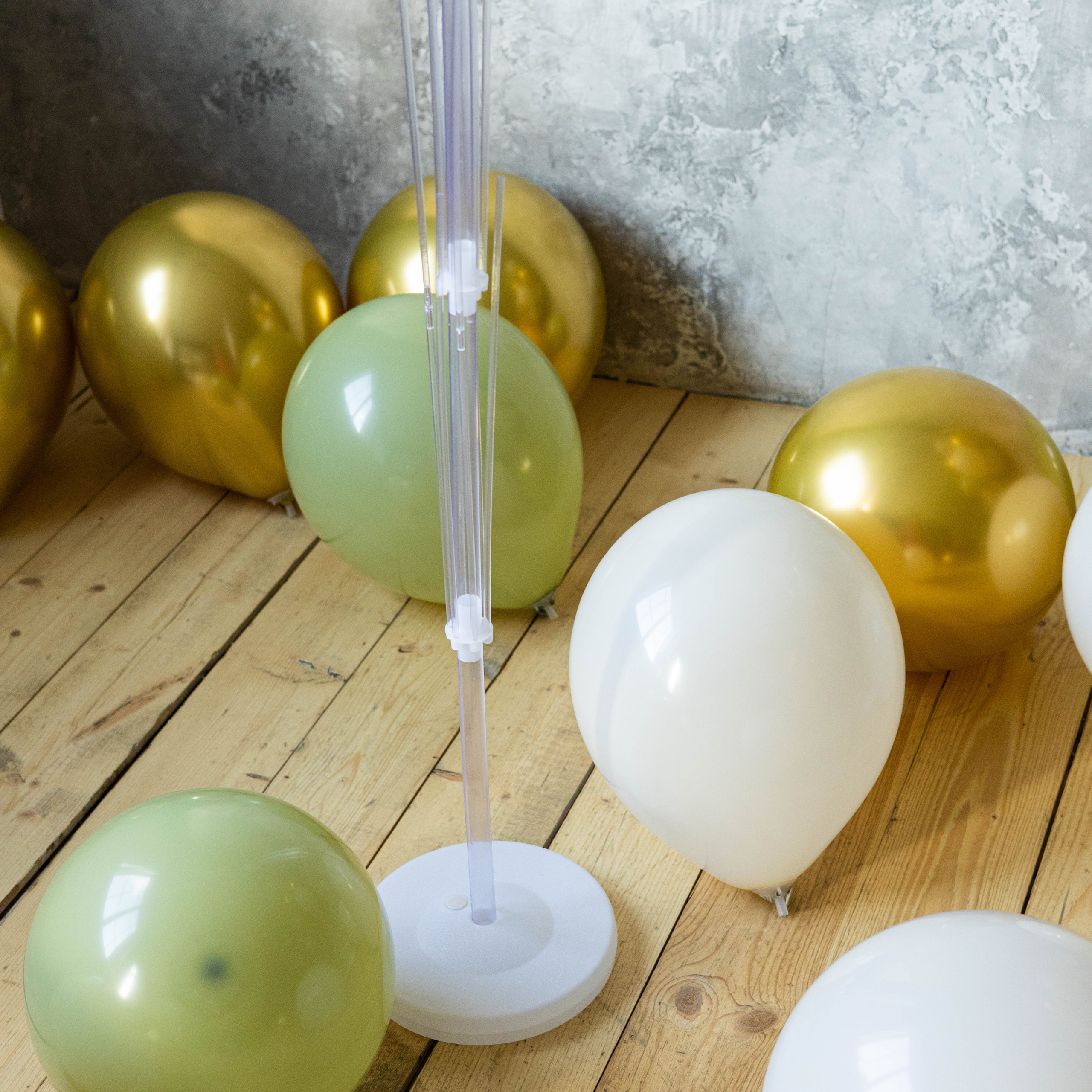 Предметное фото праздничных шаров - воздушные шарики, приносящие улыбки и радость.