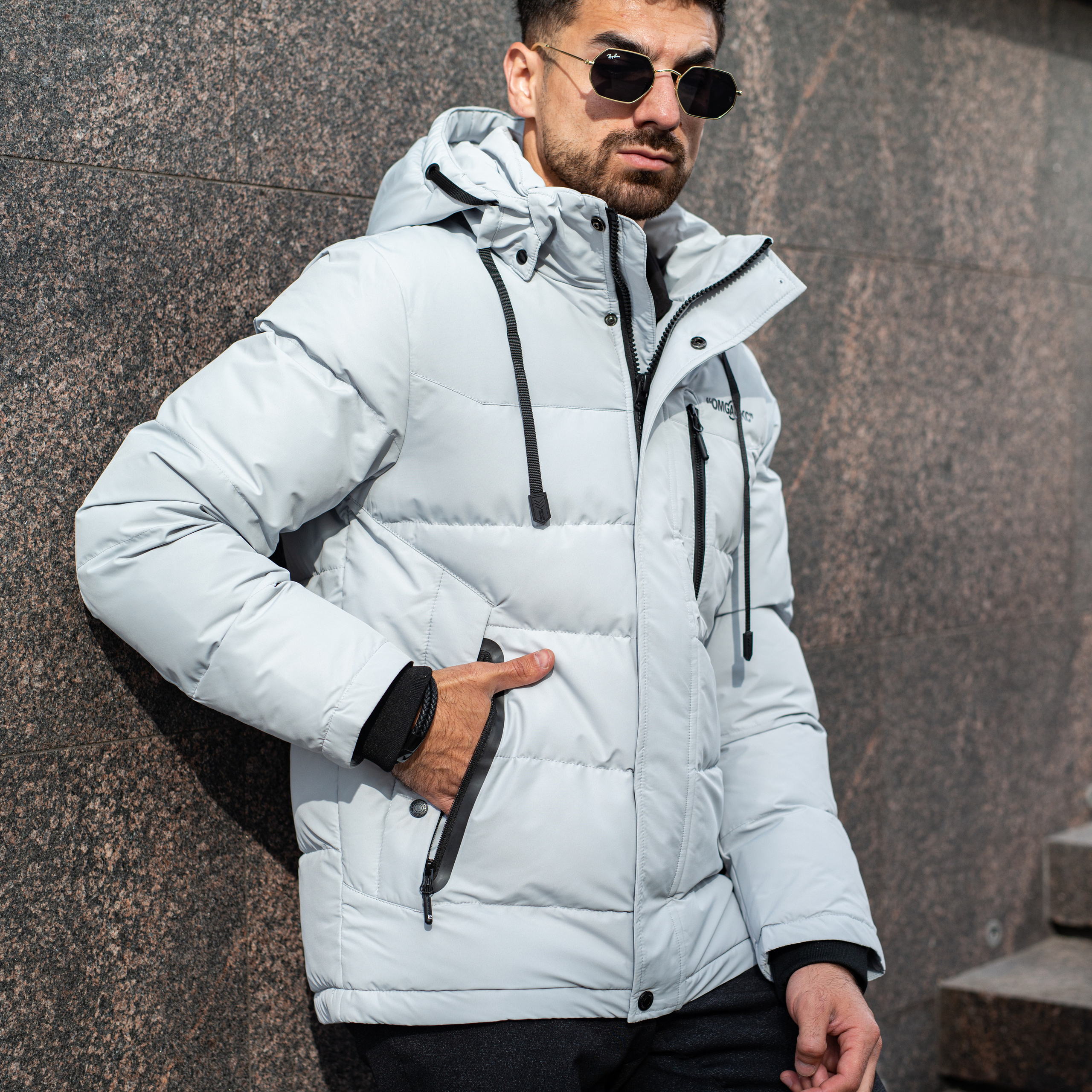 Предметное фото - стильные мужские наряды.