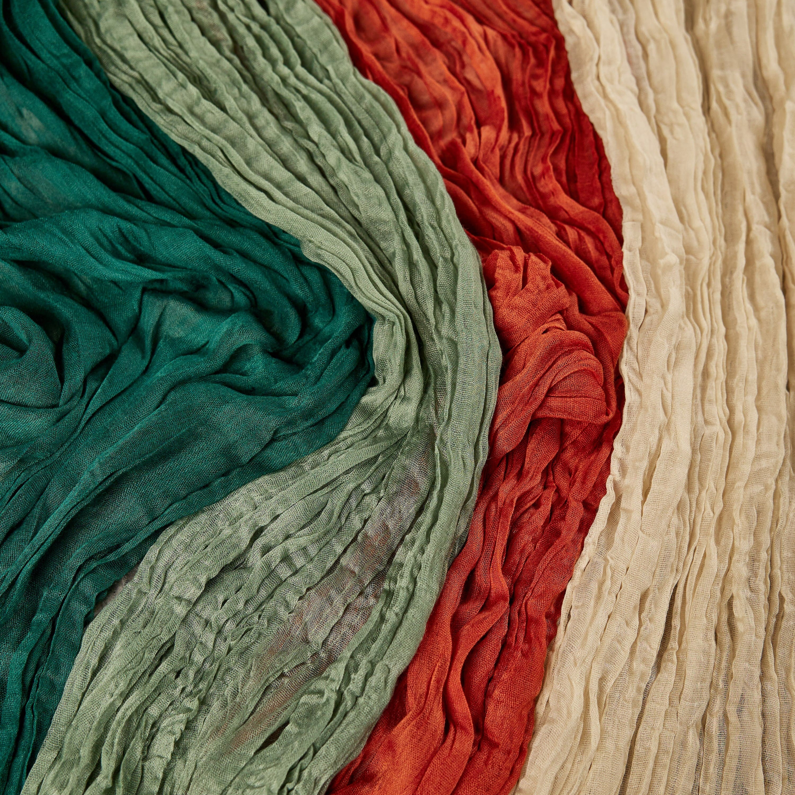 Эстетичная съемка для подчеркивания легкости и воздушности предметов для дома.