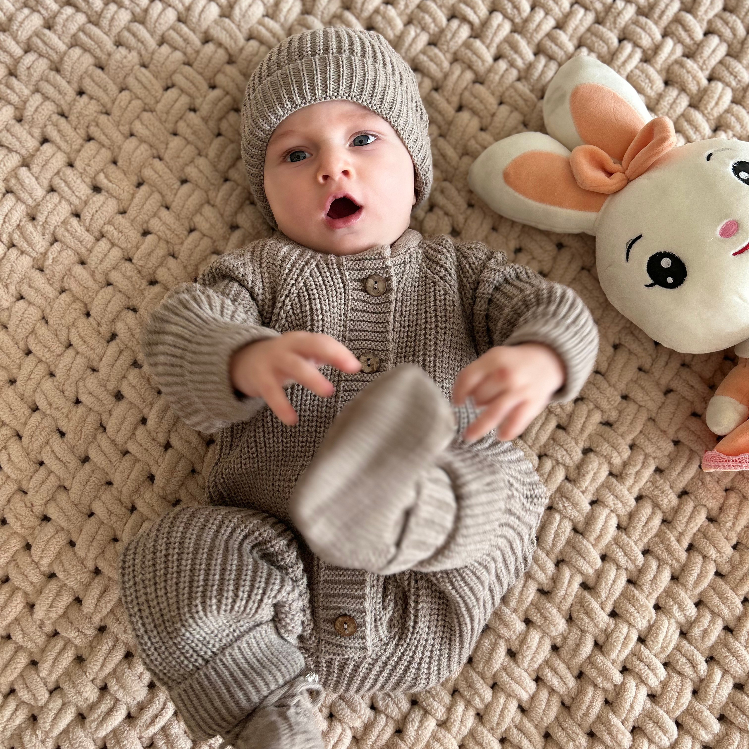 Предметная съемка детских товаров, создающая весёлые и яркие моменты в жизни.