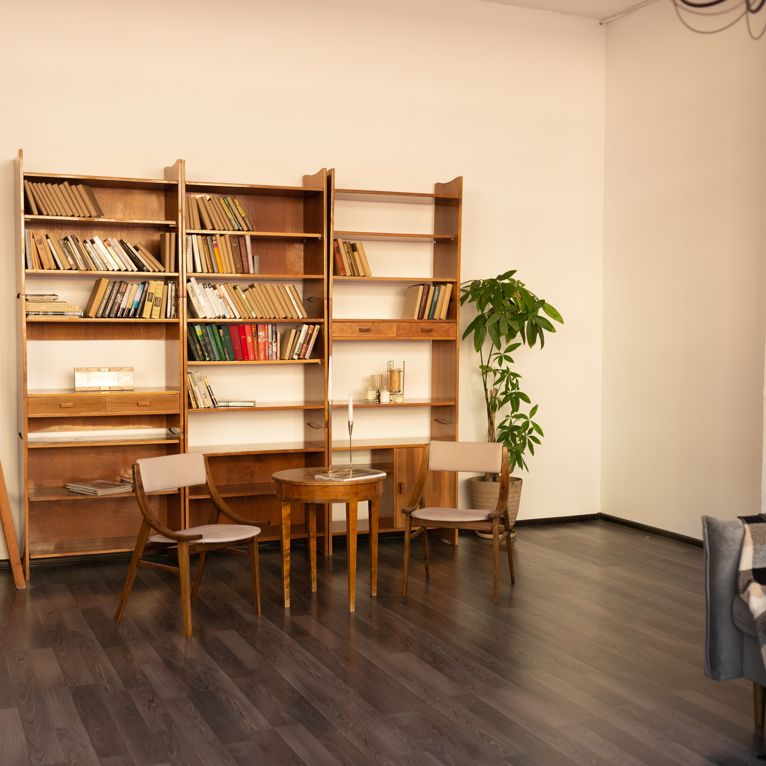 TWINKLE — зал Стендаль