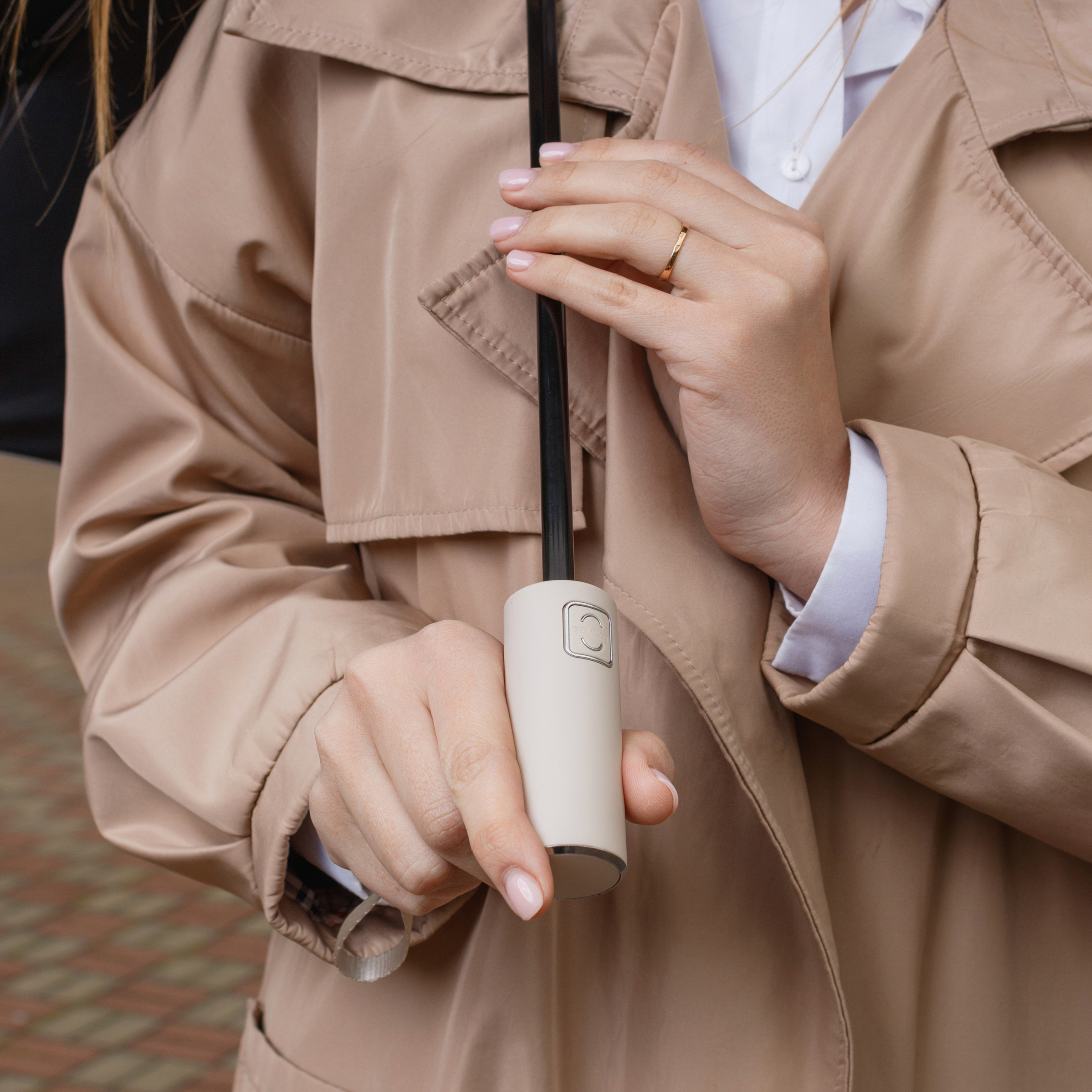 Предметная съёмка аксессуаров помогает визуализировать, как они могут дополнить любой наряд.