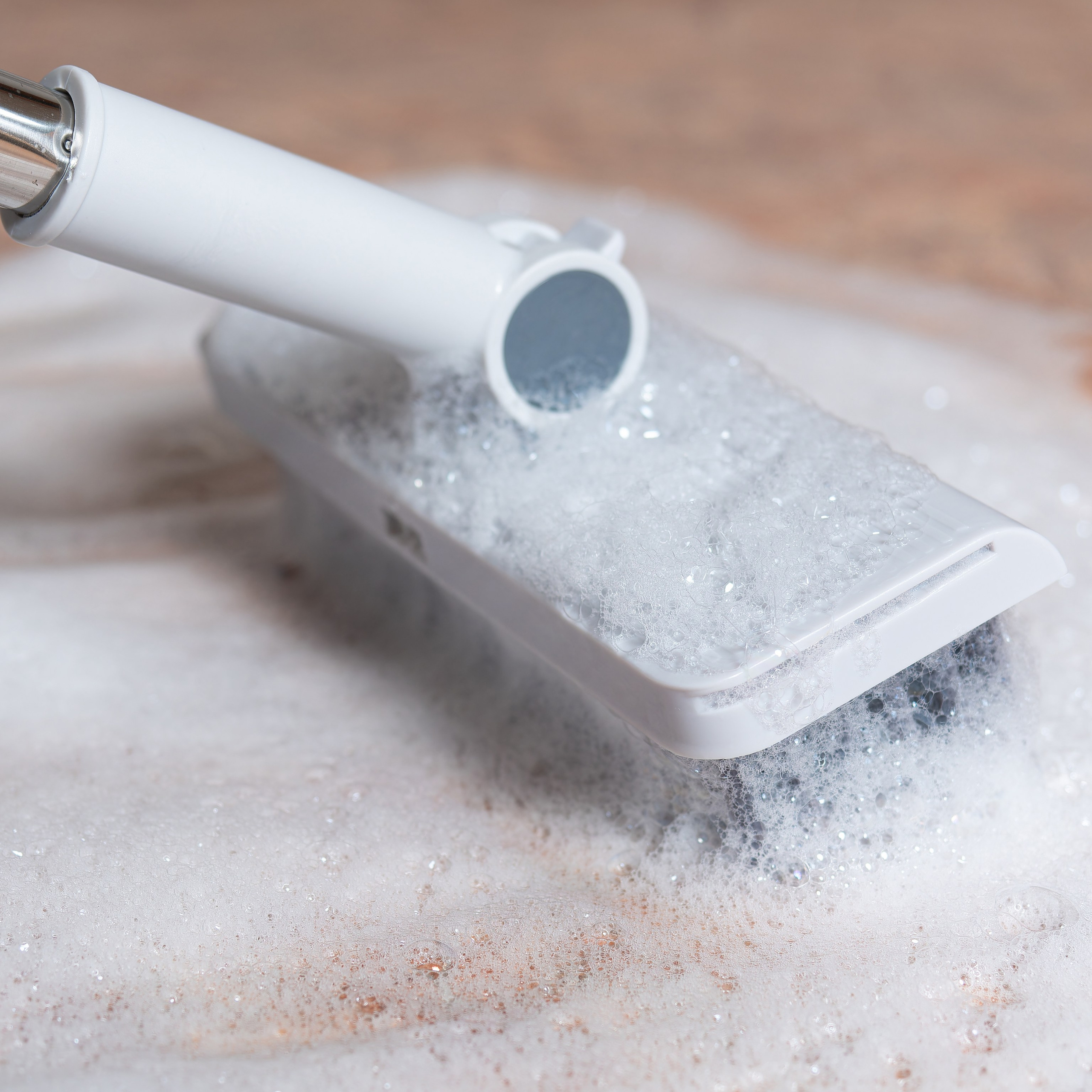 Креативная съемка с акцентом на художественную презентацию домашних предметов.