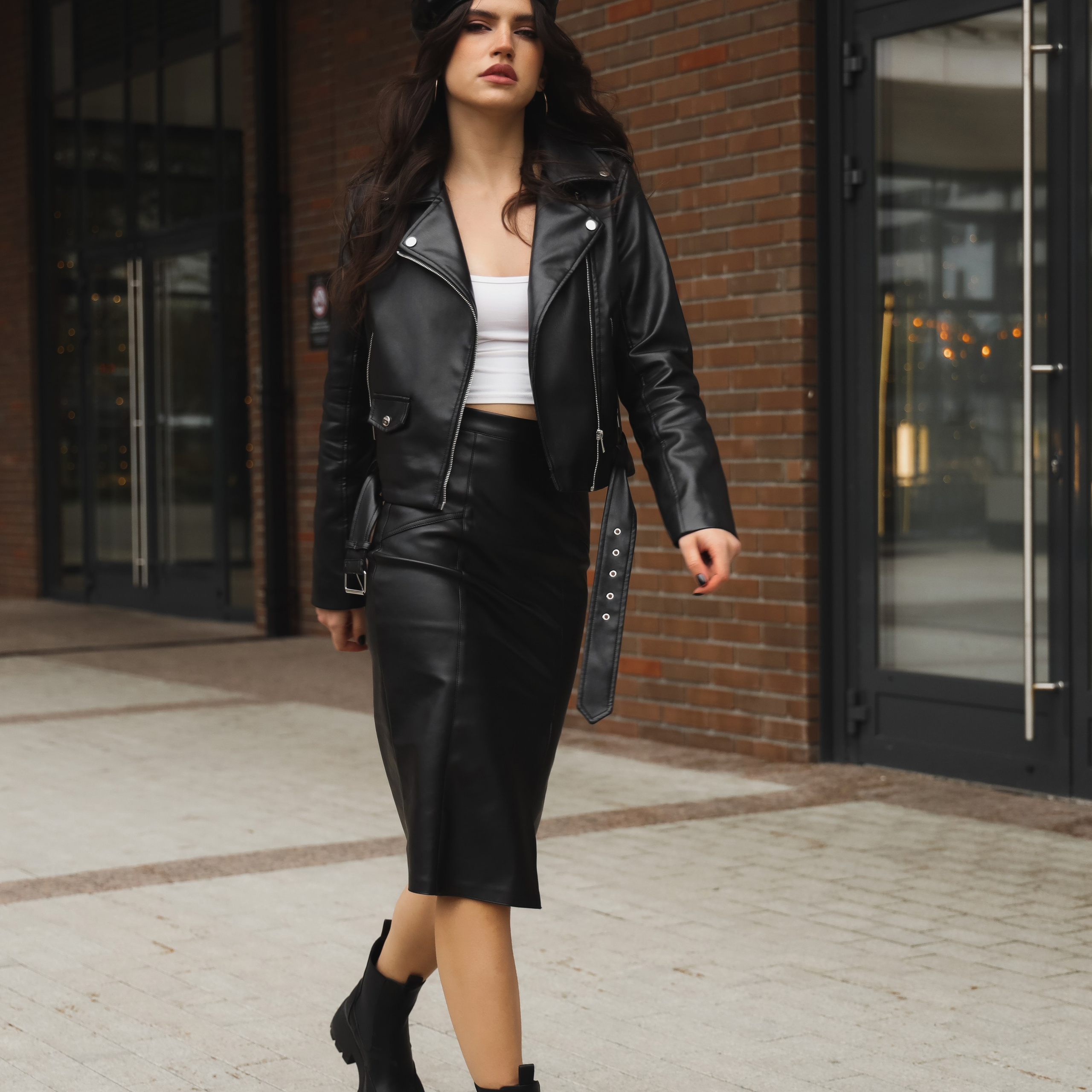 Съемка для отображения одежды в контексте повседневной жизни