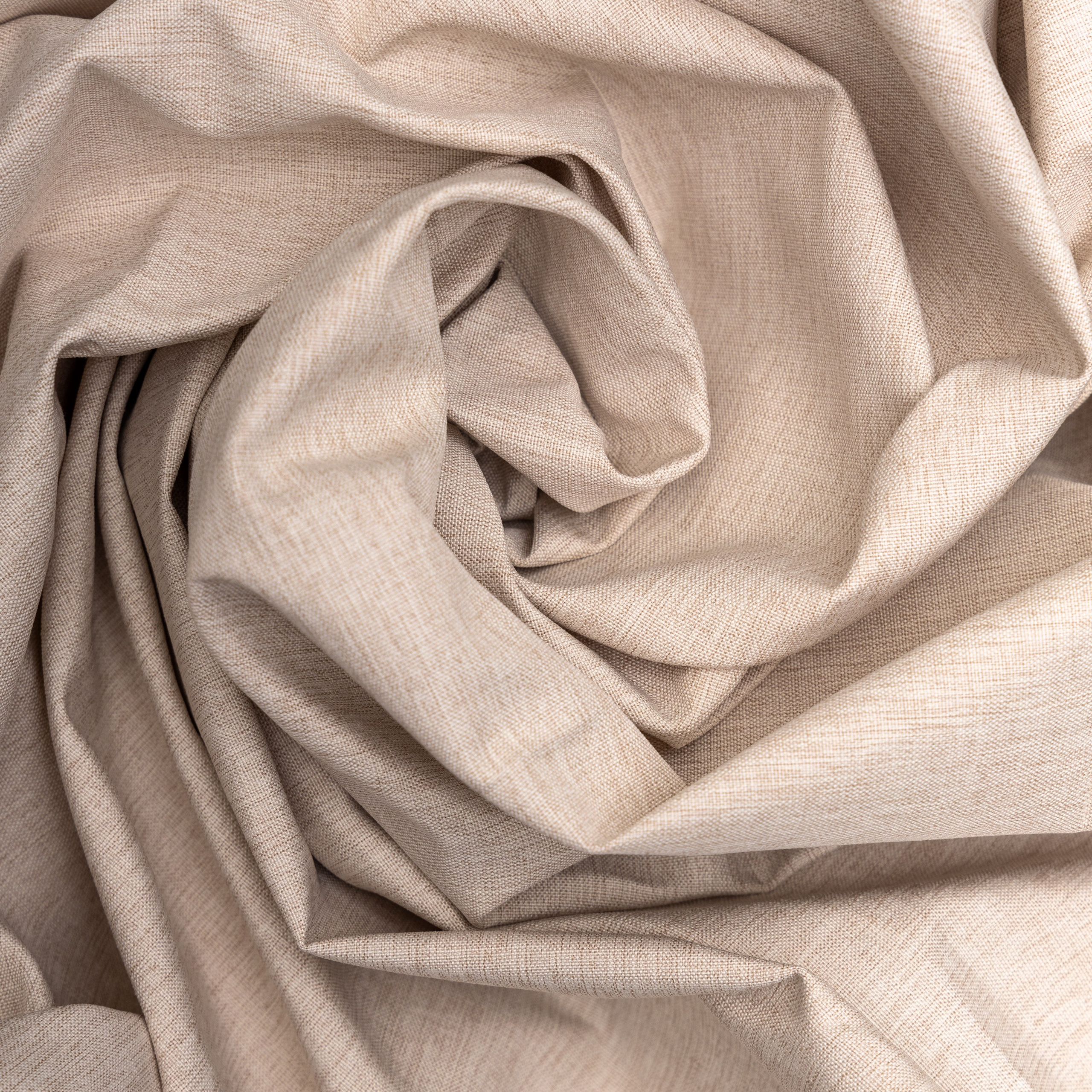 Креативная съемка с акцентом на уникальные и оригинальные элементы декора.